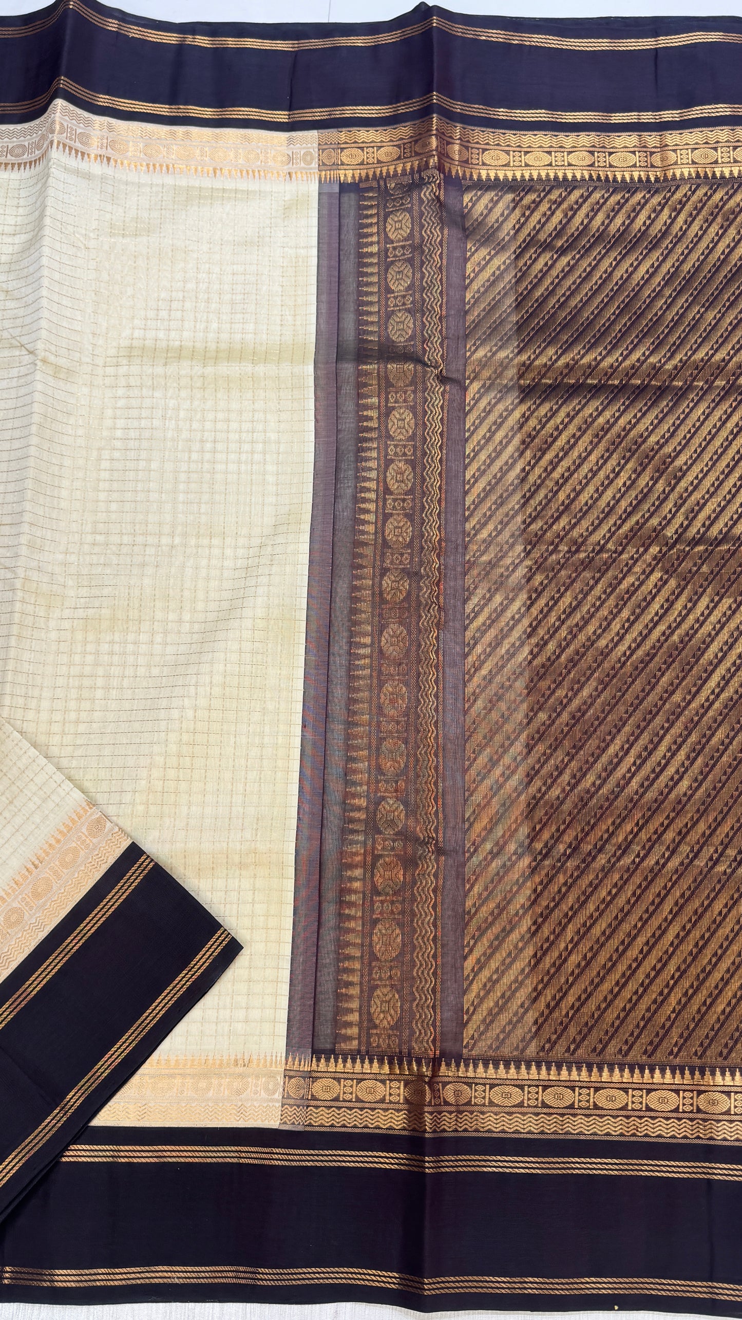 Zari Checks Pure Silk Cotton Saree with Korvai Border