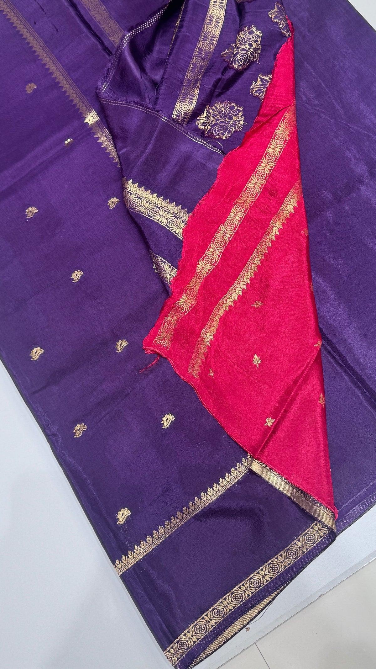 Semi Munga Crepe with Gap Border