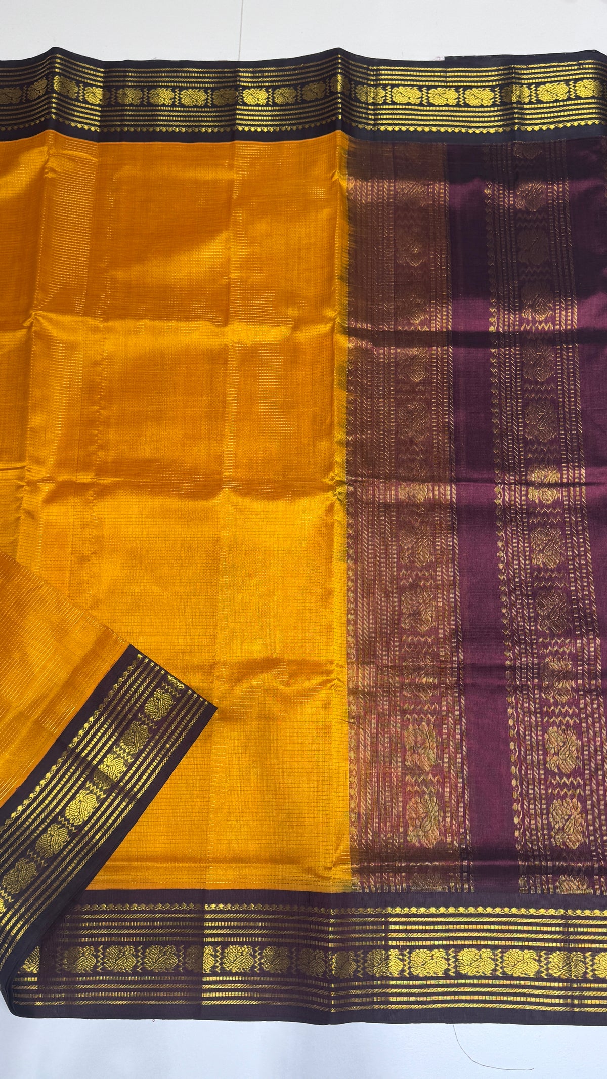 Vairoosi Pure Silk Cotton Saree with Korvai Border