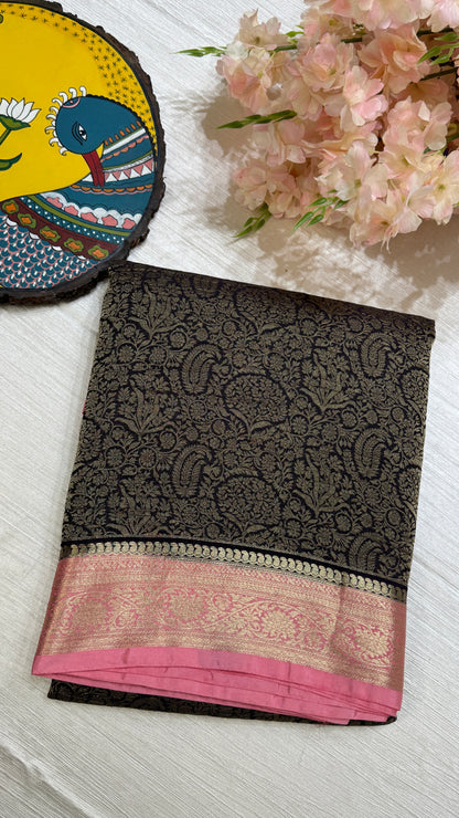 Banaras Wrinkle Geogrette Saree