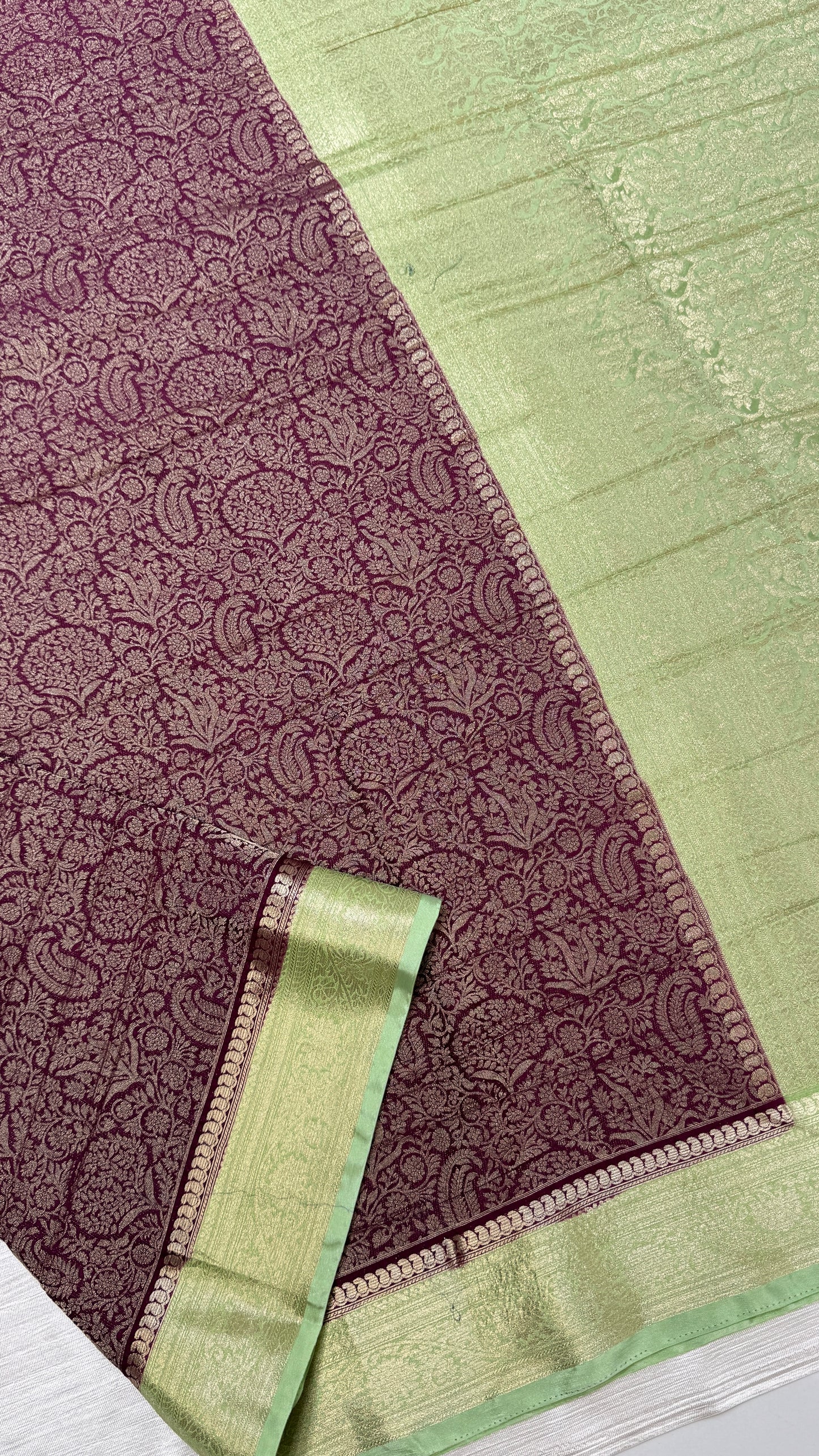 Banaras Wrinkle Geogrette Saree
