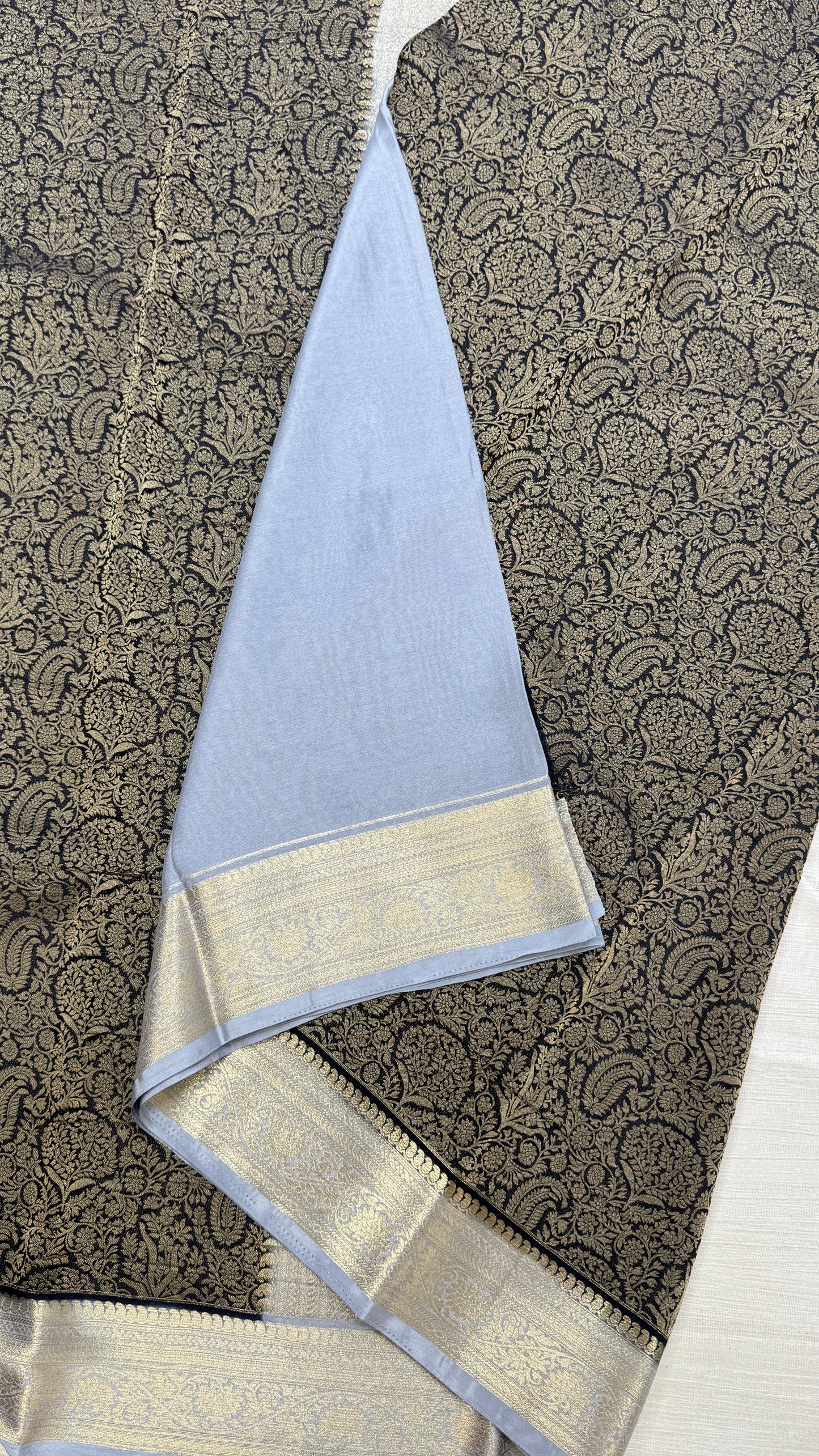 Banaras Wrinkle Geogrette Saree
