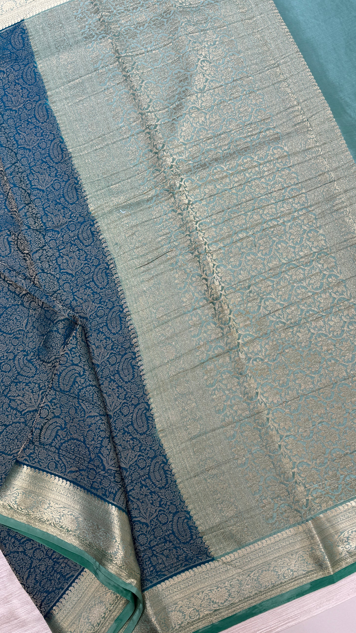 Banaras Wrinkle Geogrette Saree