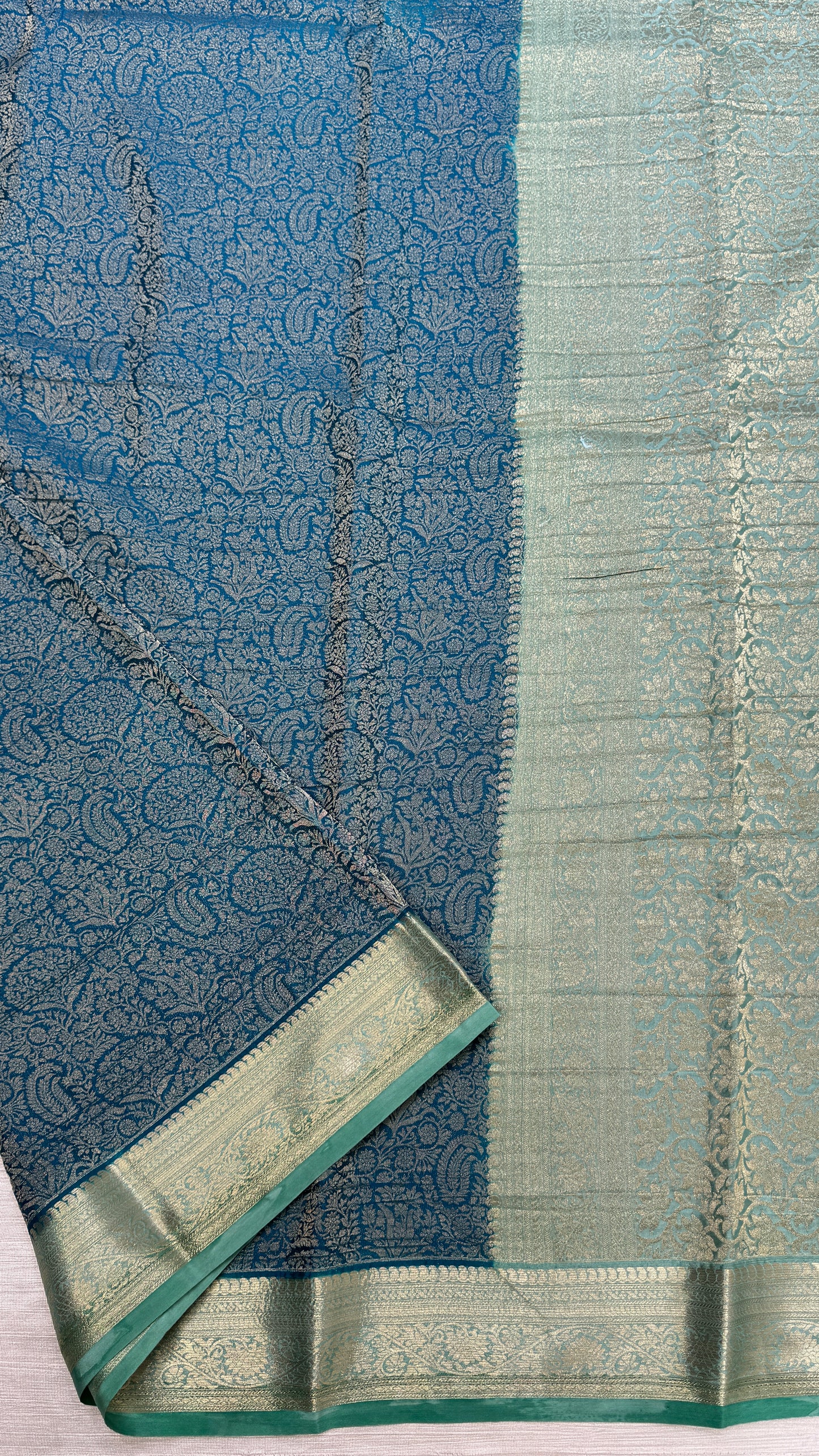 Banaras Wrinkle Geogrette Saree