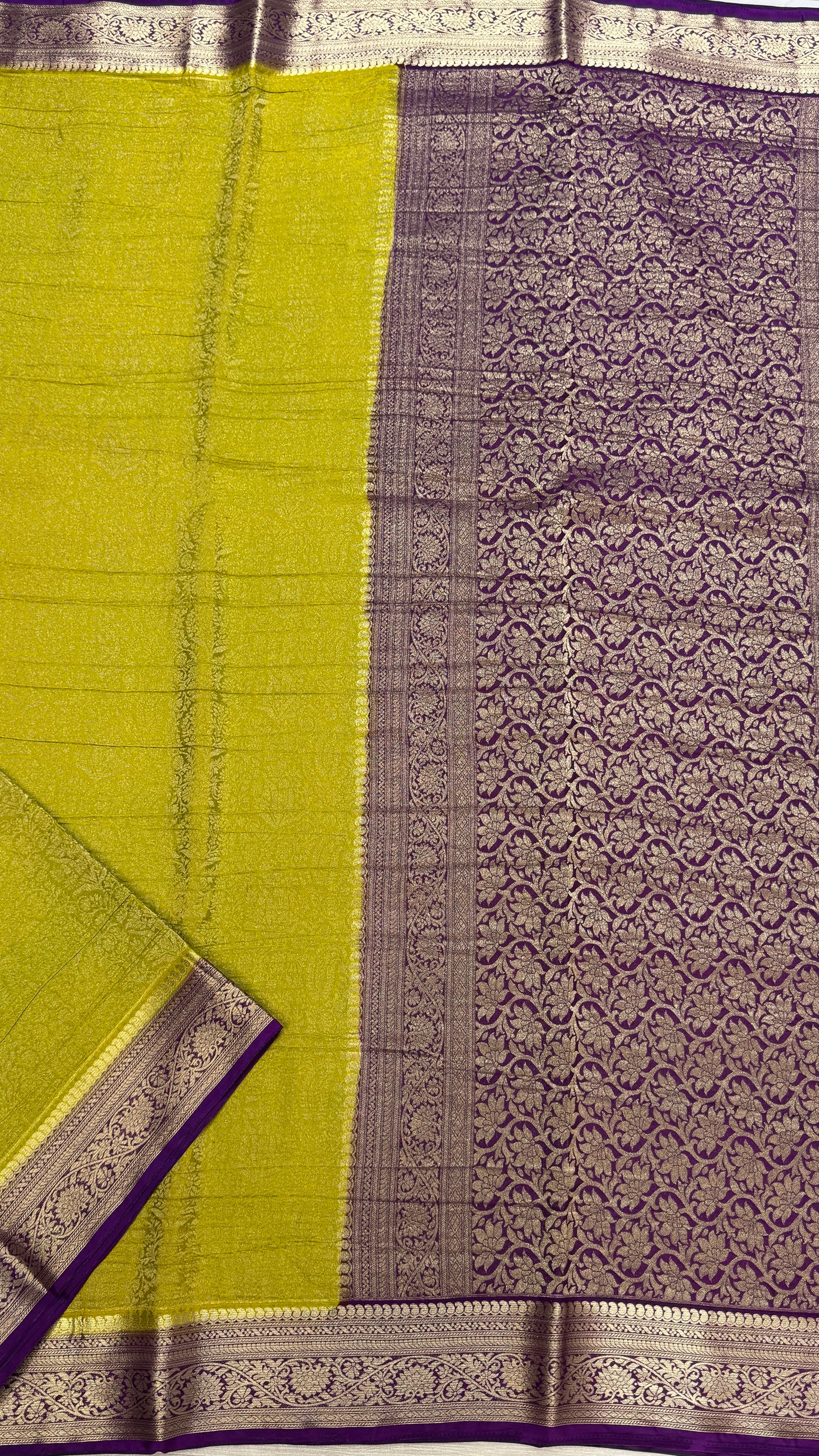 Banaras Wrinkle Geogrette Saree