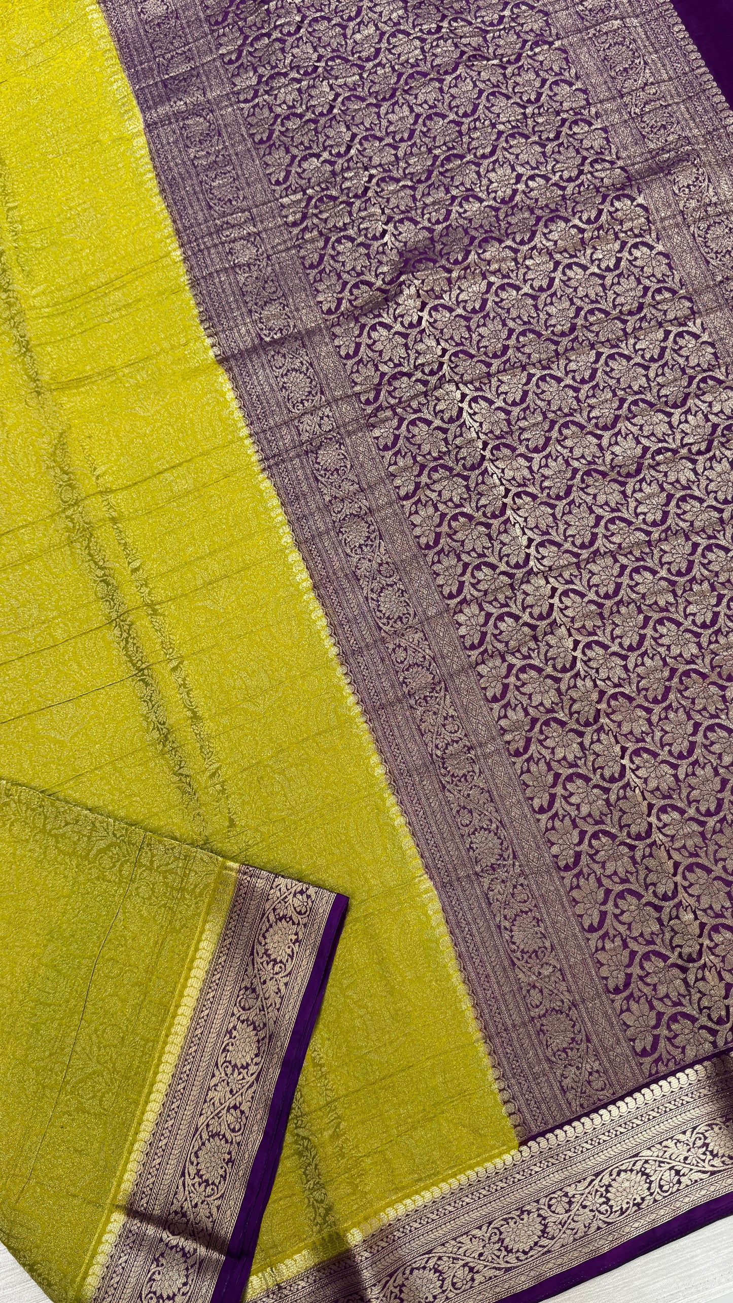Banaras Wrinkle Geogrette Saree