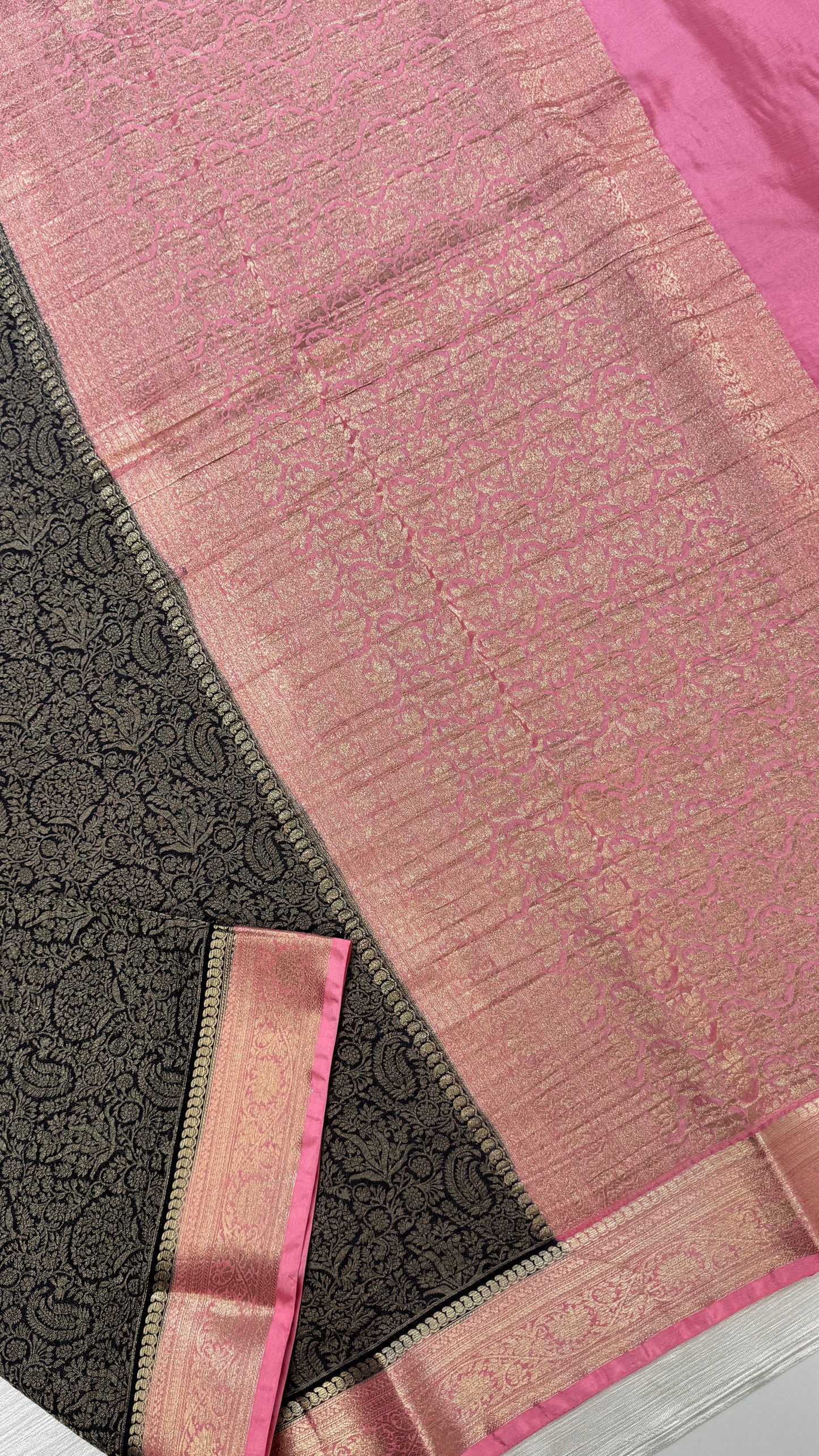 Banaras Wrinkle Geogrette Saree