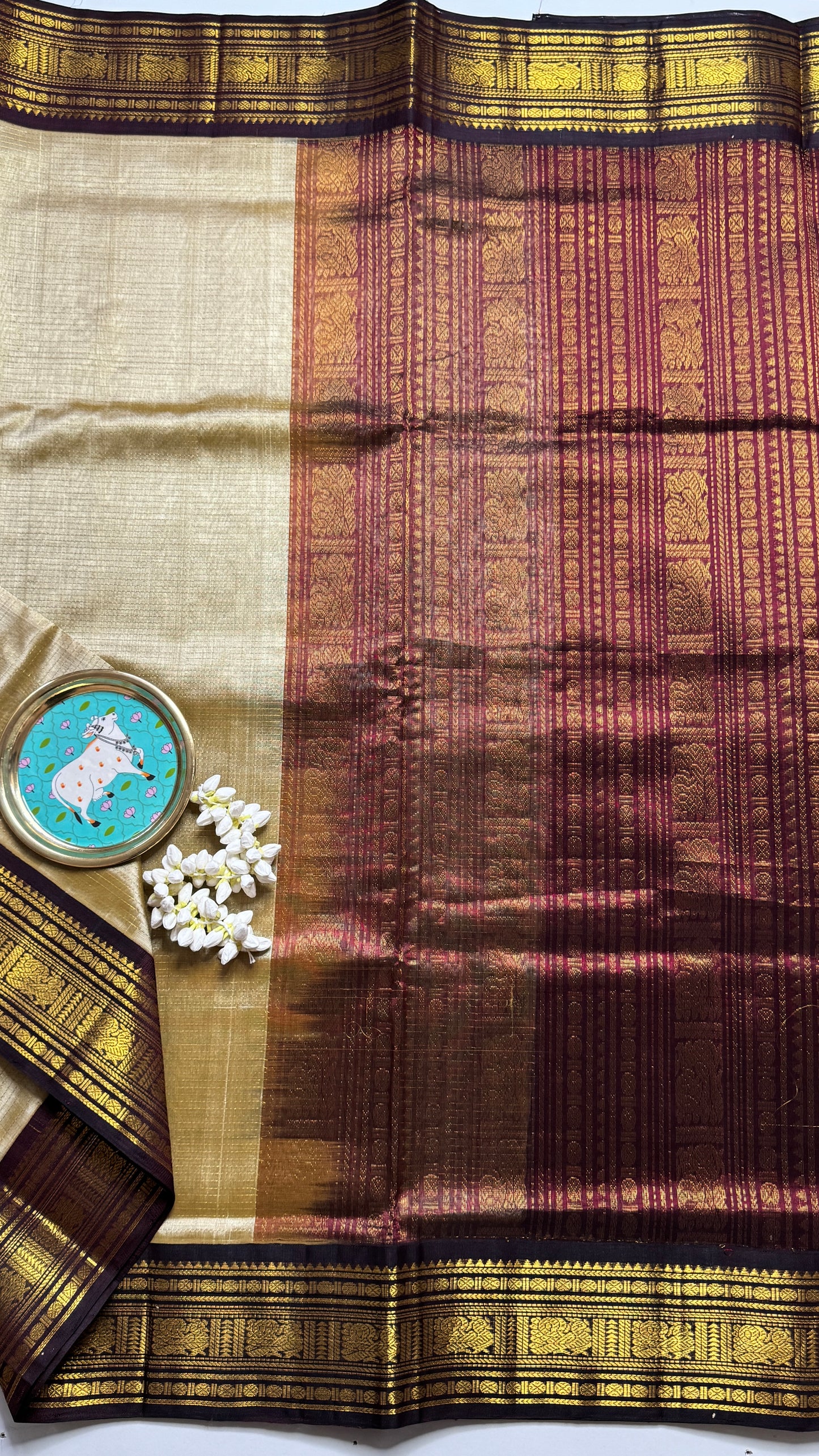 Vairoosi Pure Silk Cotton Saree with Korvai Border