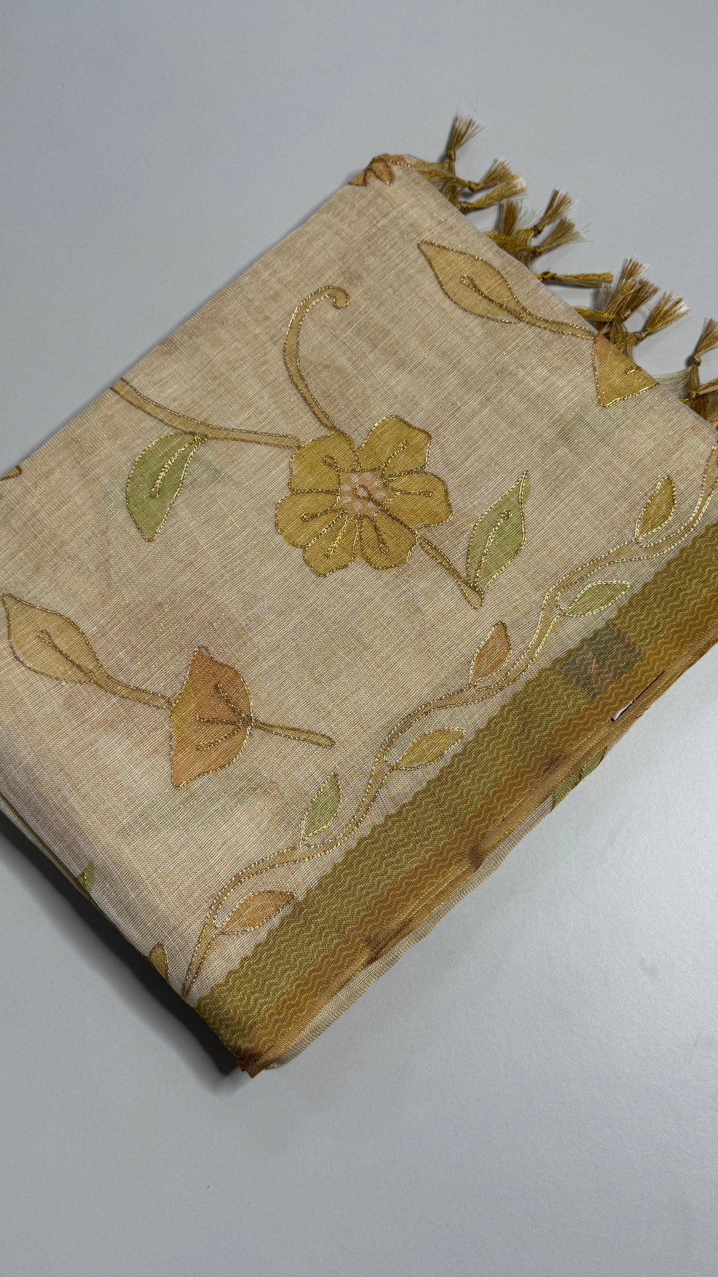 Tissue linen Saree with Pitta Work Embroidery Saree