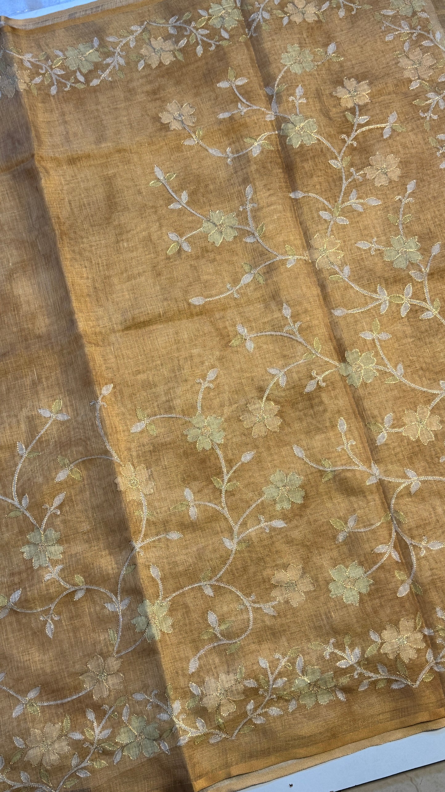 Tissue linen Saree with Pitta Work Embroidery Saree