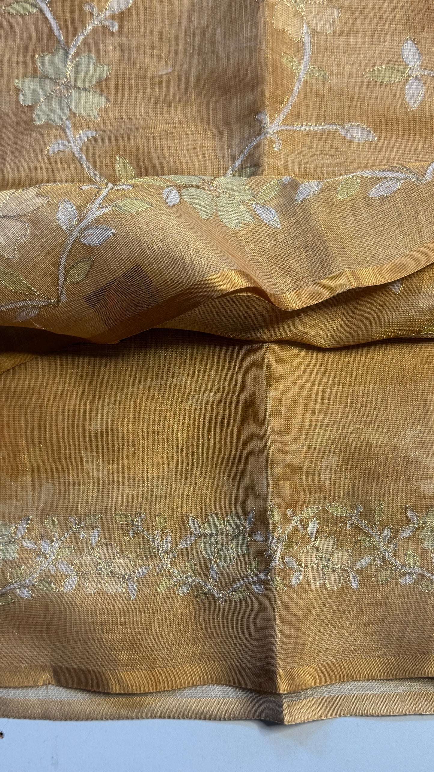 Tissue linen Saree with Pitta Work Embroidery Saree