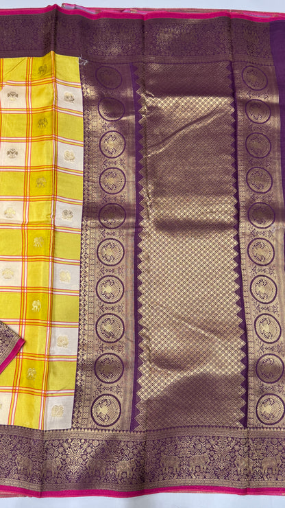 Checks Viscose Crepe Saree