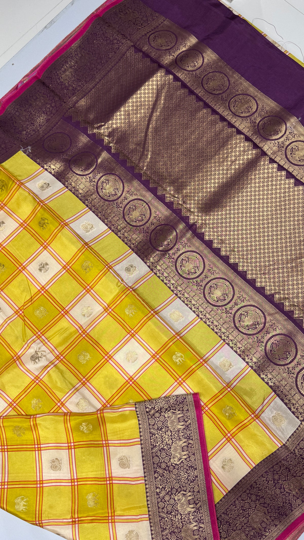 Checks Viscose Crepe Saree