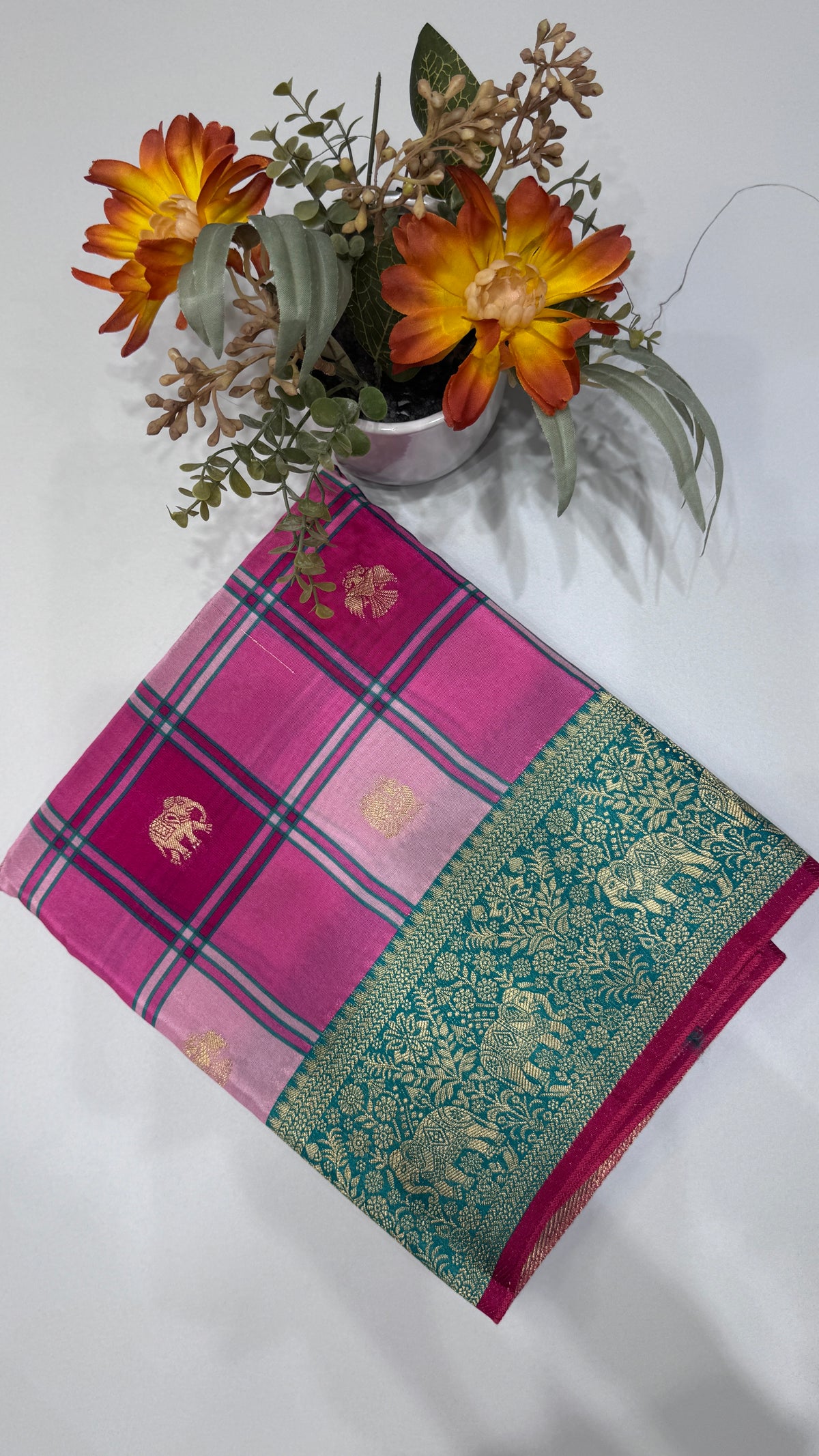 Checks Viscose Crepe Saree