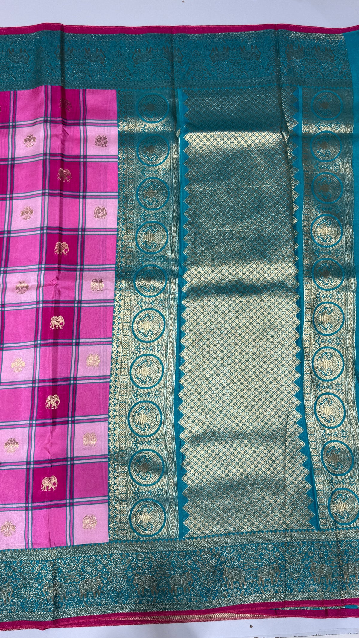 Checks Viscose Crepe Saree