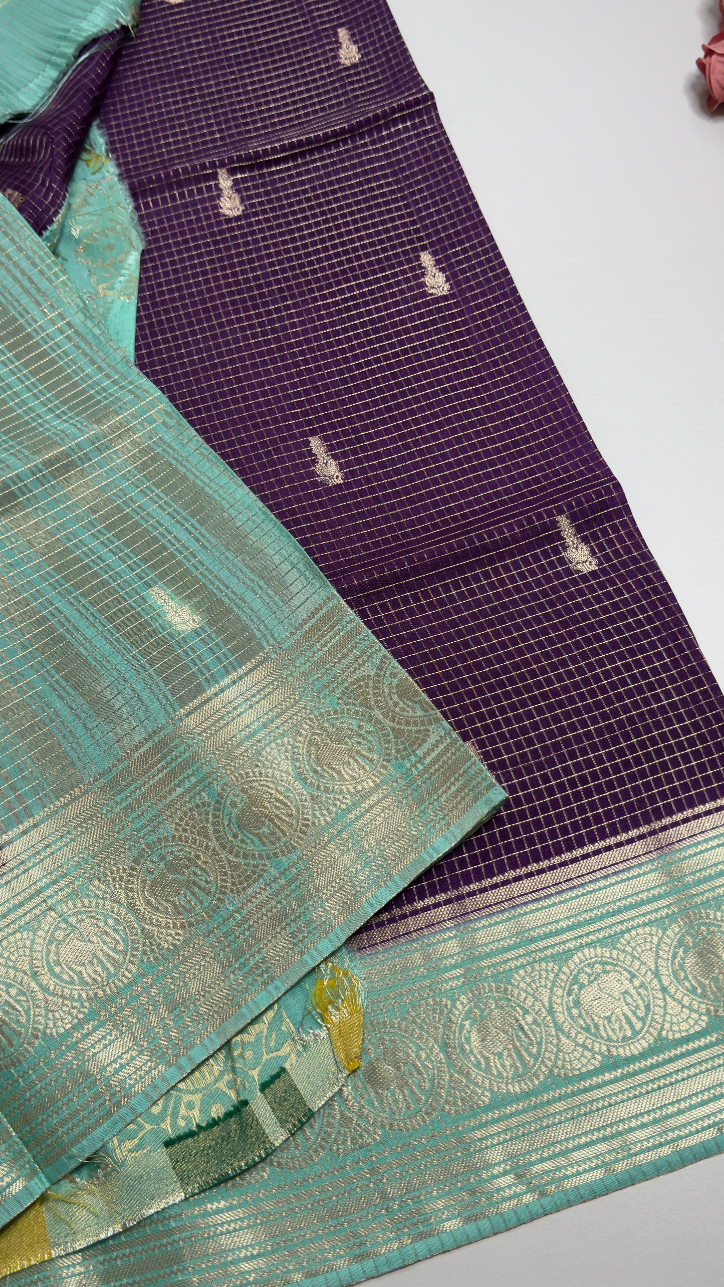 Vintage Style Semi Munga Crepe Saree