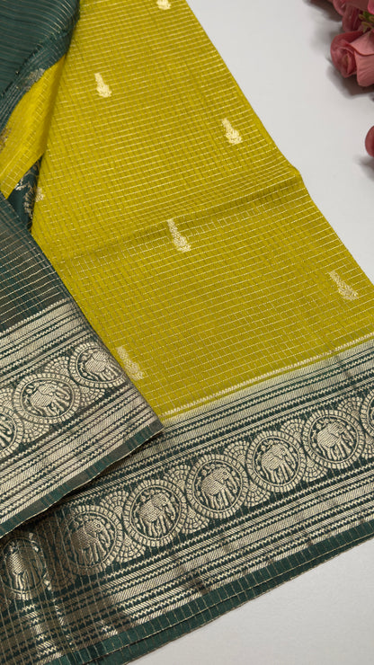 Vintage Style Semi Munga Crepe Saree