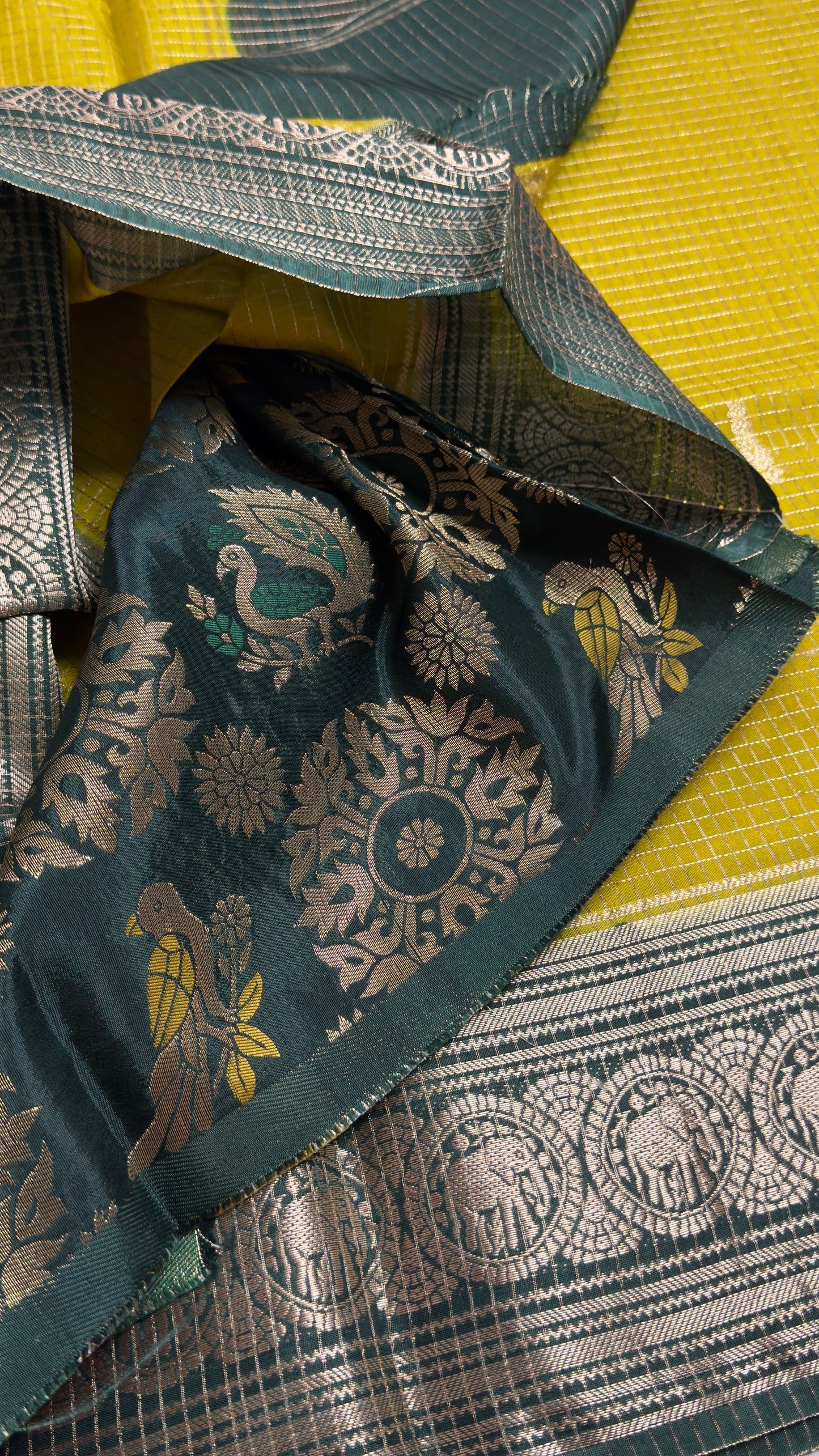 Vintage Style Semi Munga Crepe Saree