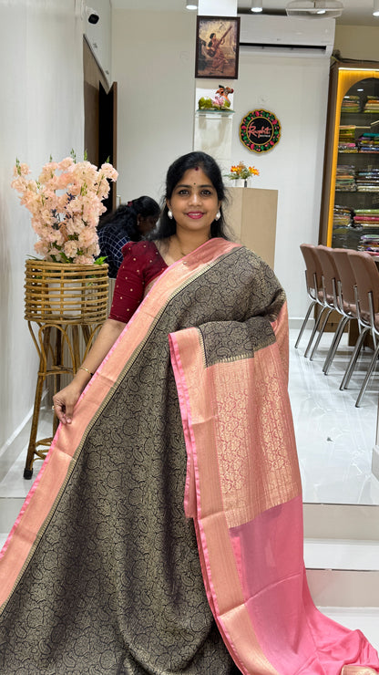 Banaras Wrinkle Geogrette Saree