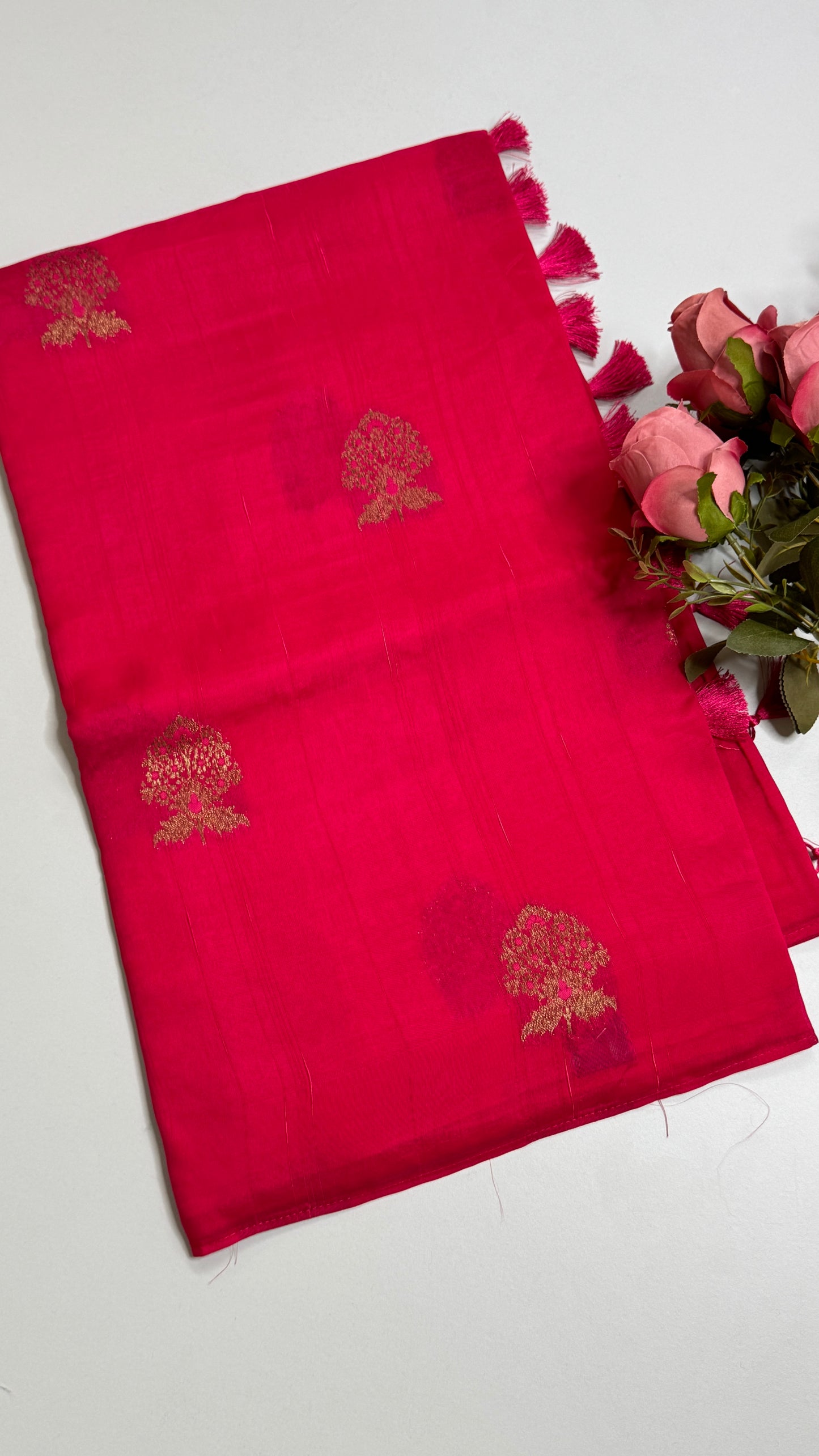 Borderless Semi Raw Silk Saree