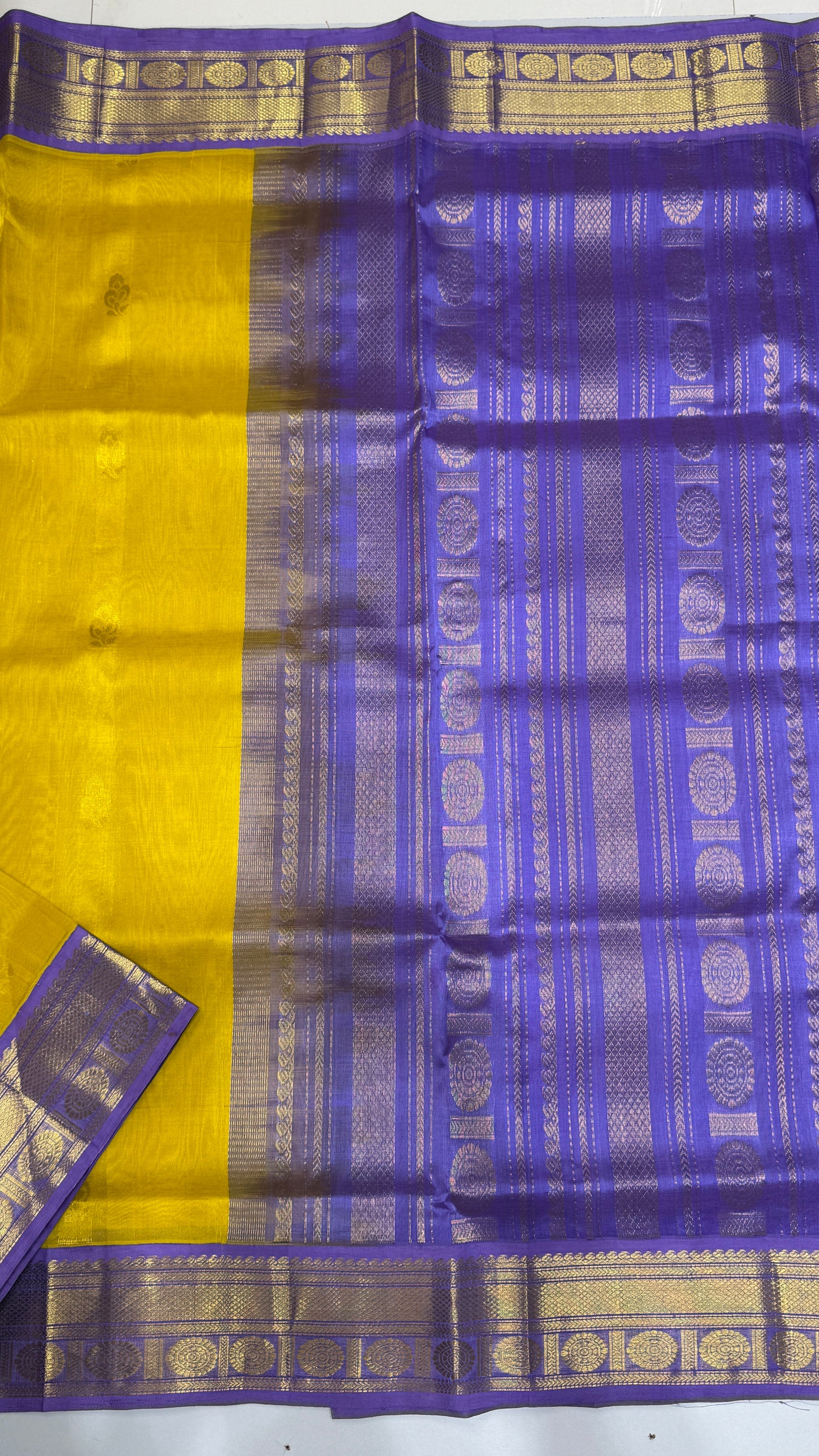Buttas Pure Silk Cotton Saree