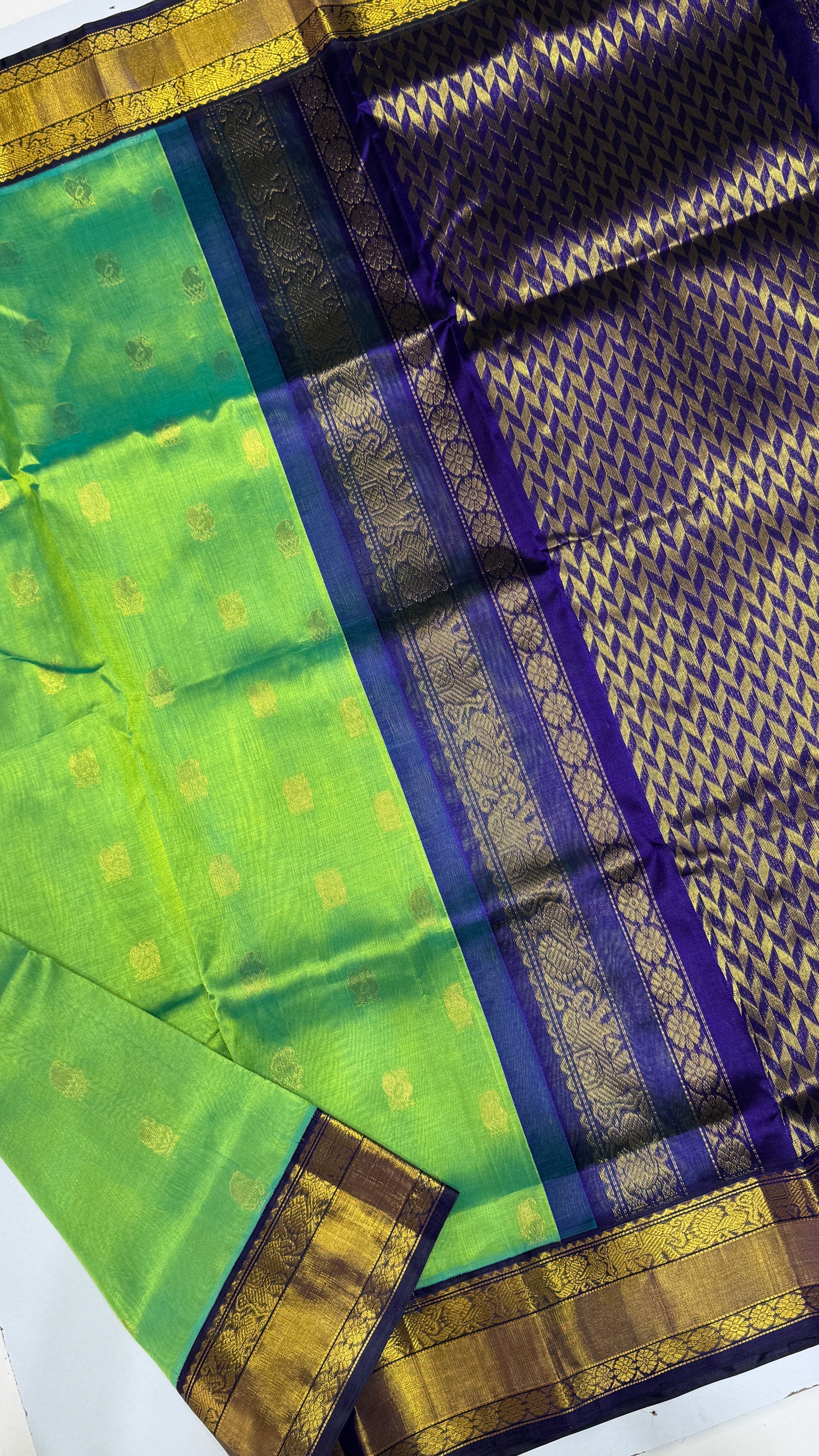 Buttas Pure Silk Cotton Saree