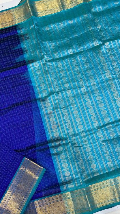 Pure handloom Lakshadeepam Silk cotton saree