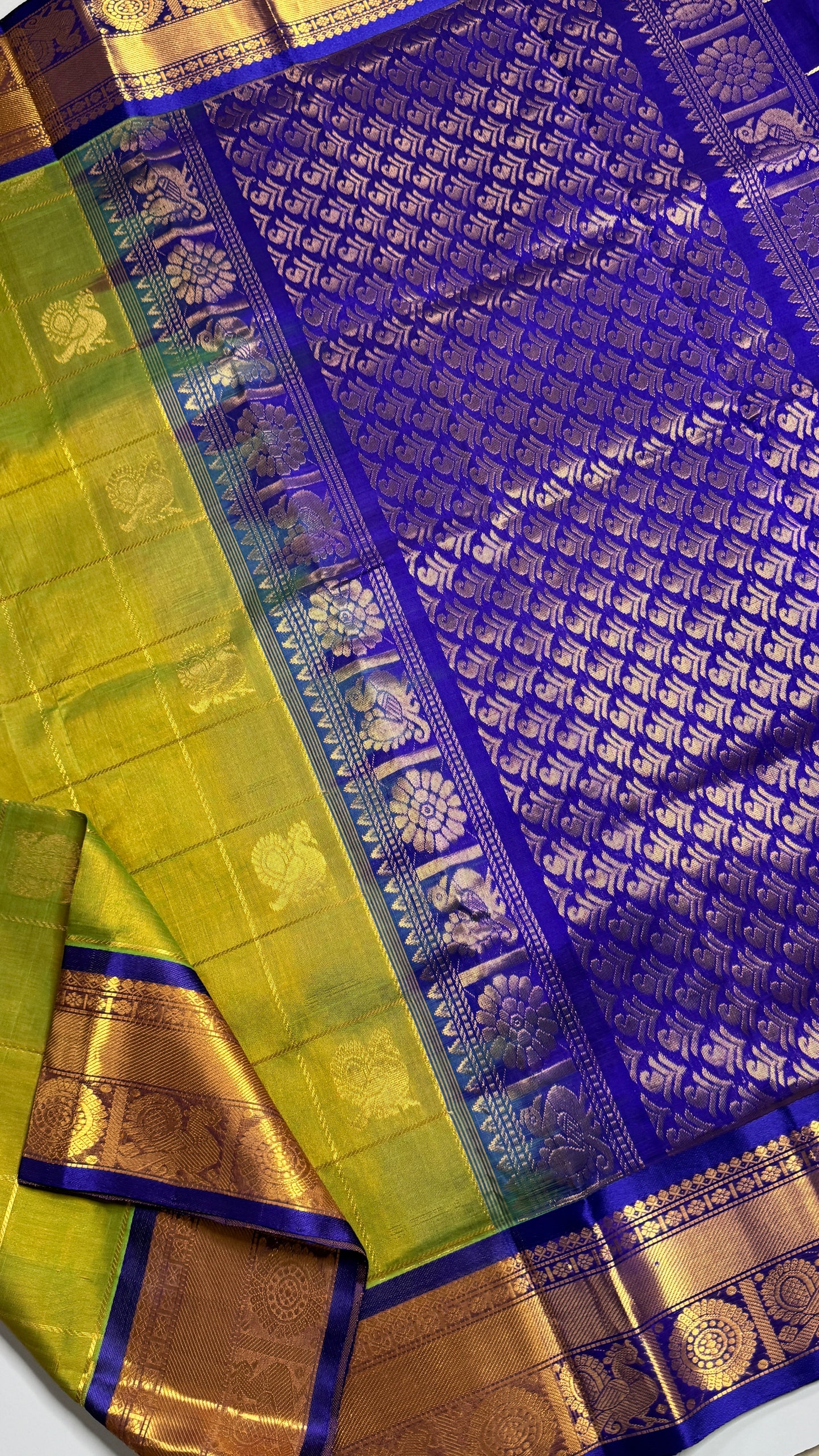 Mayil & Chakram Butta Pure Silk Cotton Saree