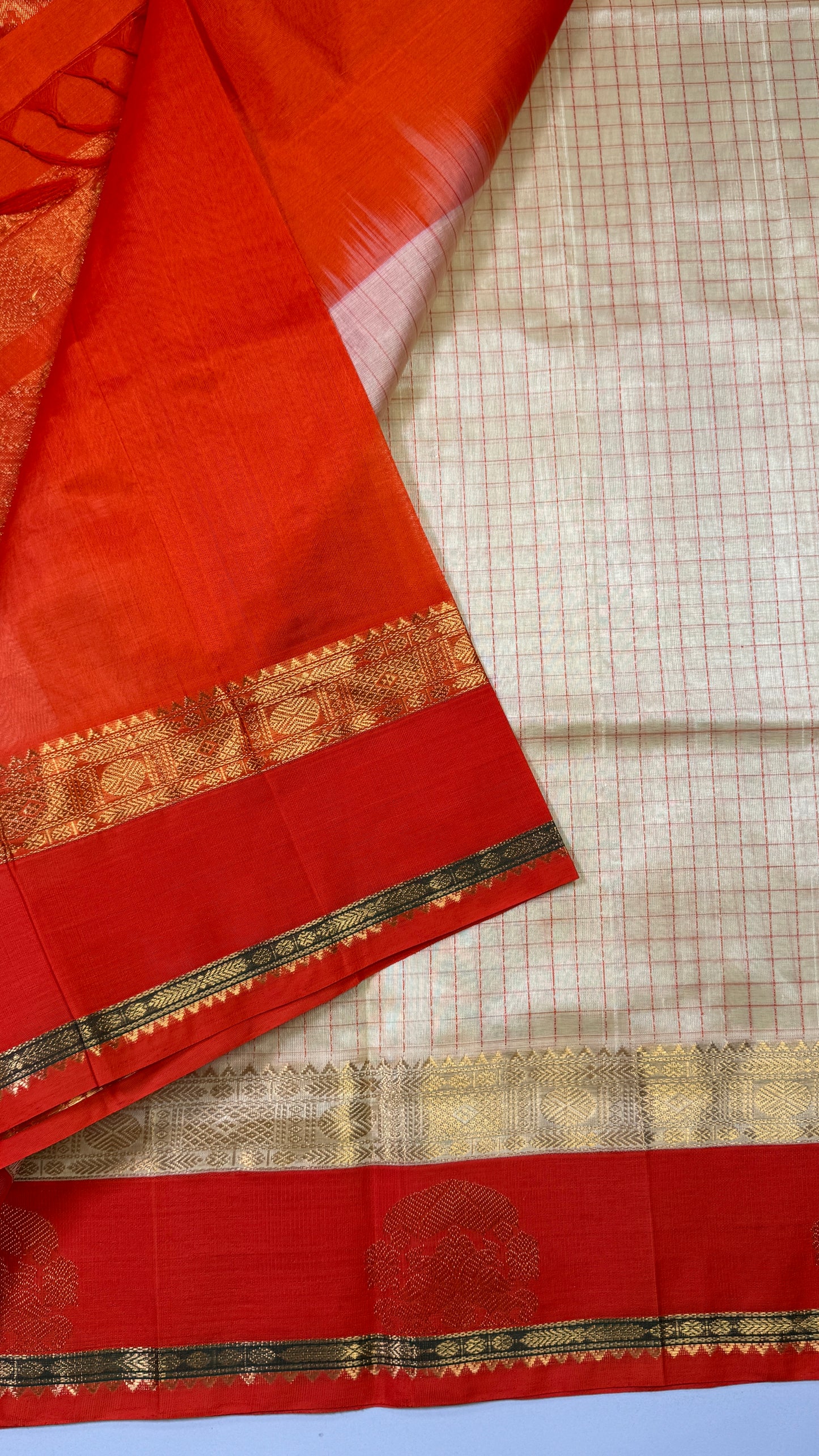 Thread Checks Pure Silk Cotton Saree with Korvai Border