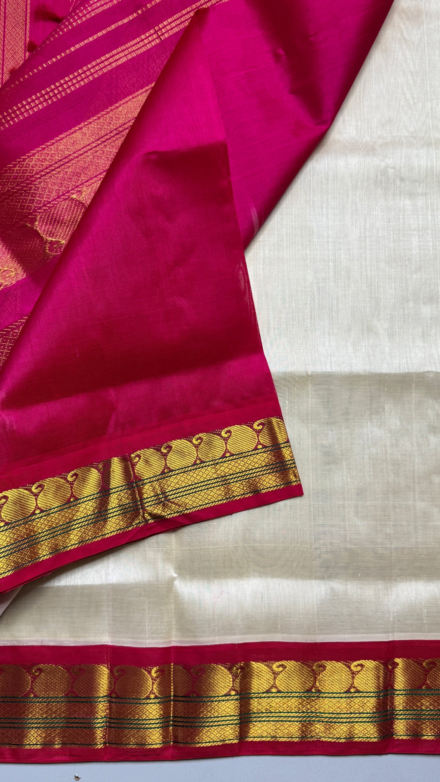 Plain Pure Silk Cotton Saree with Korvai Border