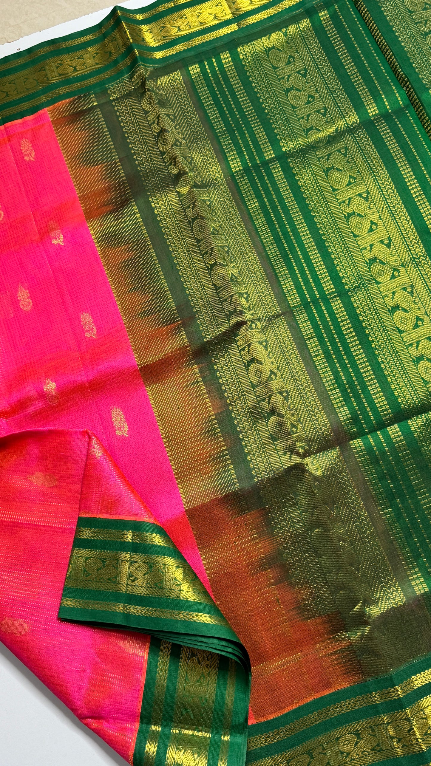 Vairoosi Pure Silk Cotton Saree with Korvai Borders