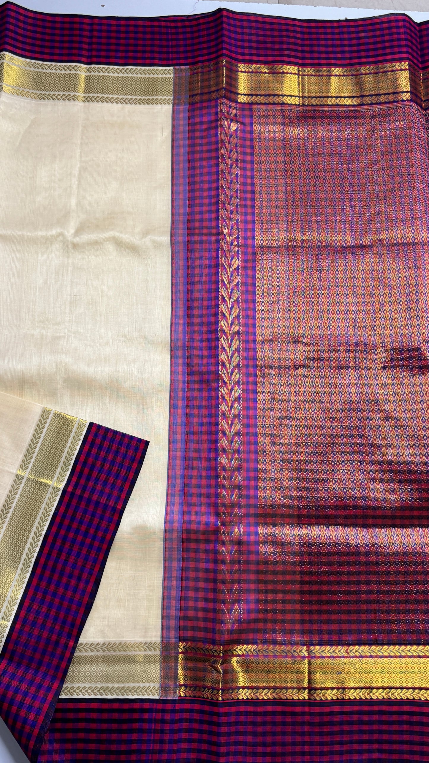 Plain Pure Silk Cotton Saree with Korvai Border