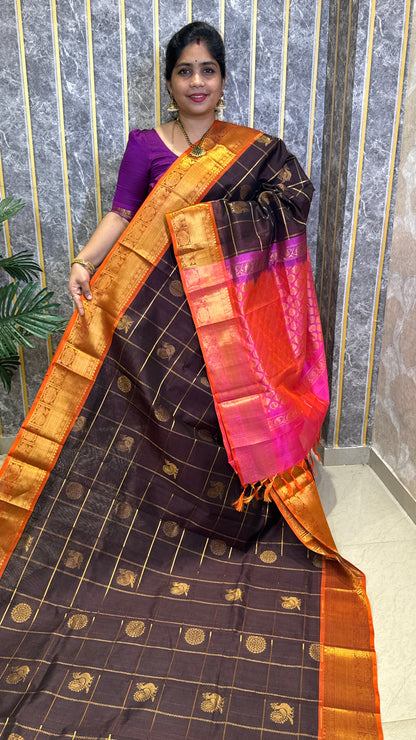 Mayil & Chakram Butta Pure Silk Cotton Saree