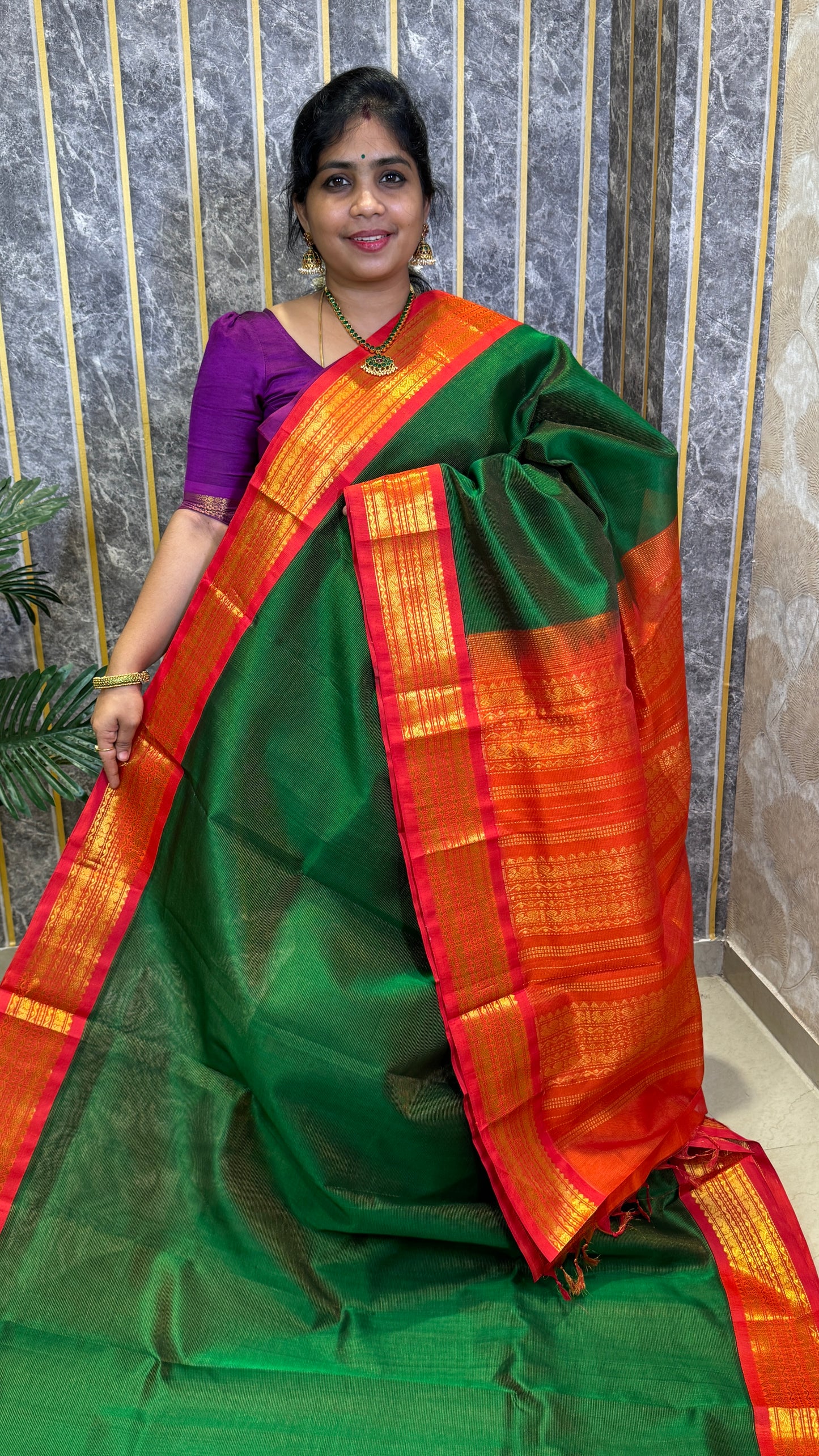 Vairoosi Pure Silk Cotton Saree with Korvai Borders