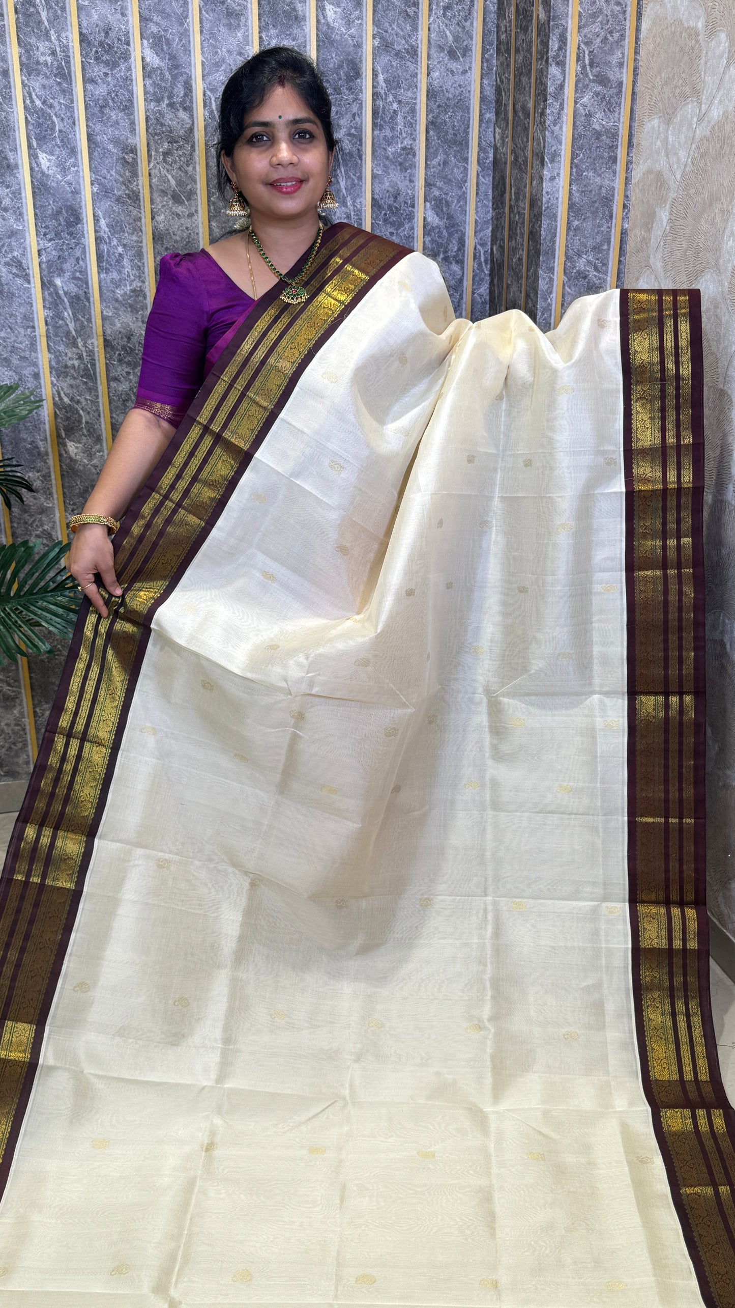 Buttas Pure Silk Cotton Saree
