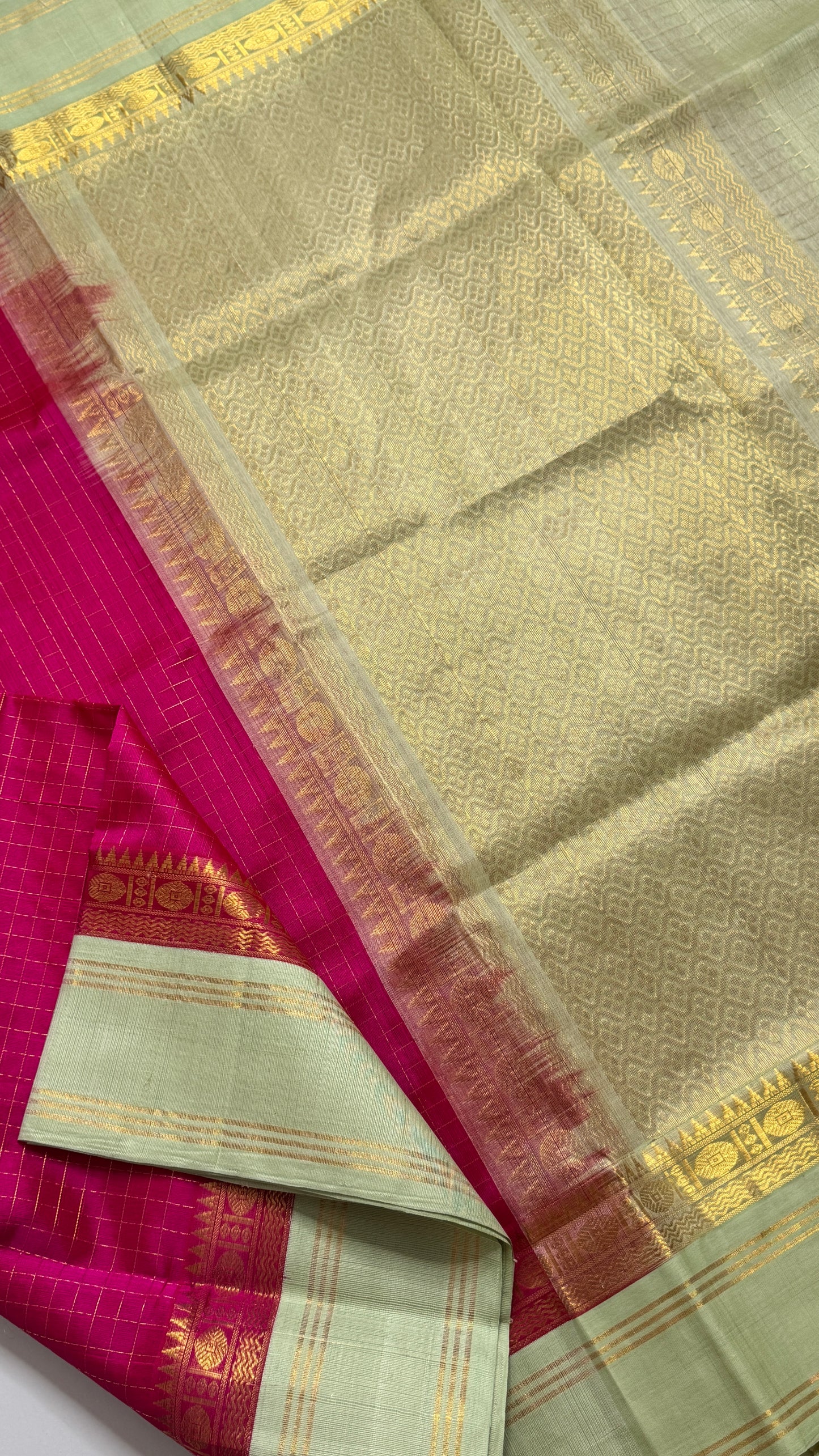 Zari checks Pure Silk Cotton Saree with Korvai Borders