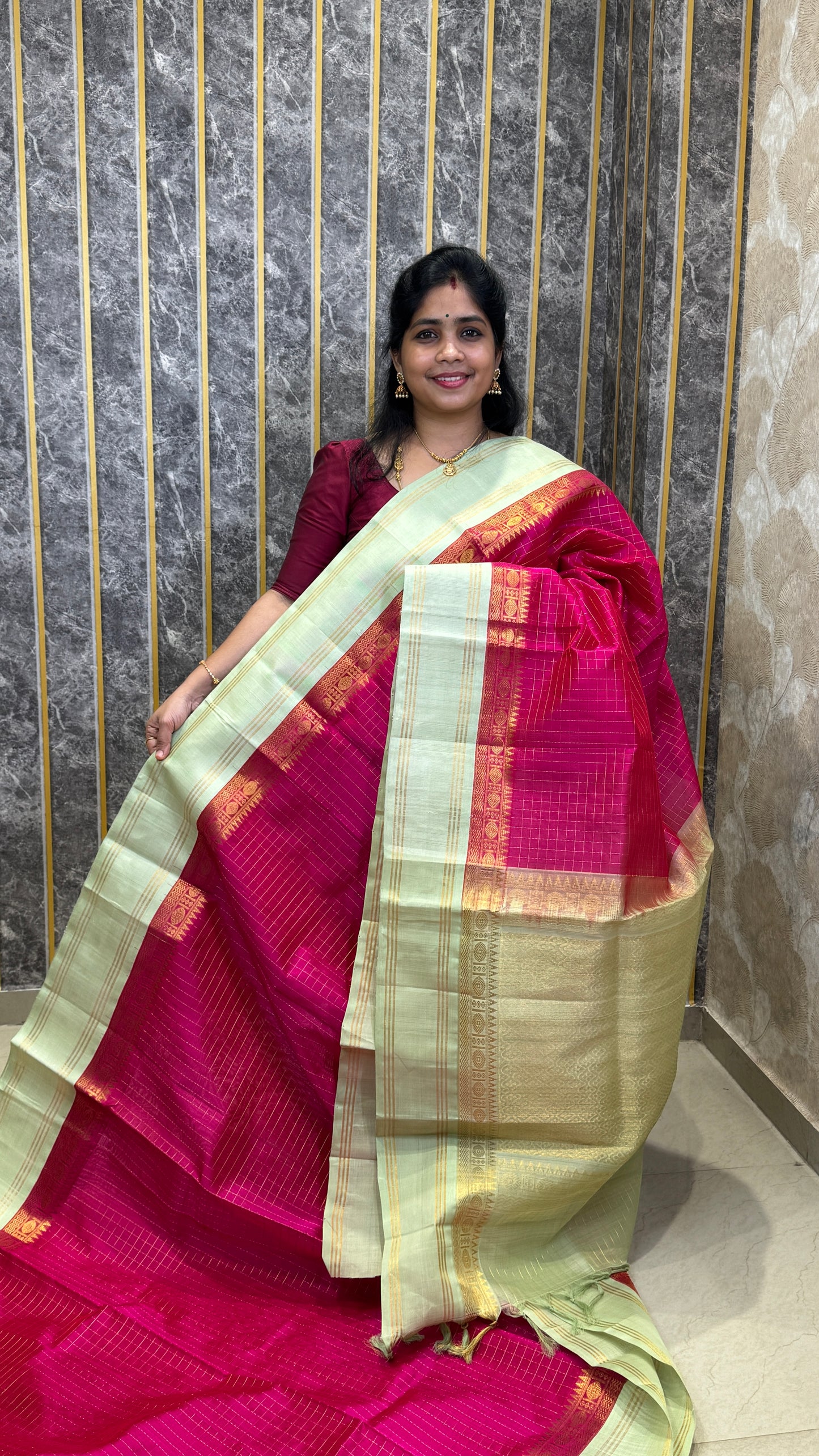Zari checks Pure Silk Cotton Saree with Korvai Borders