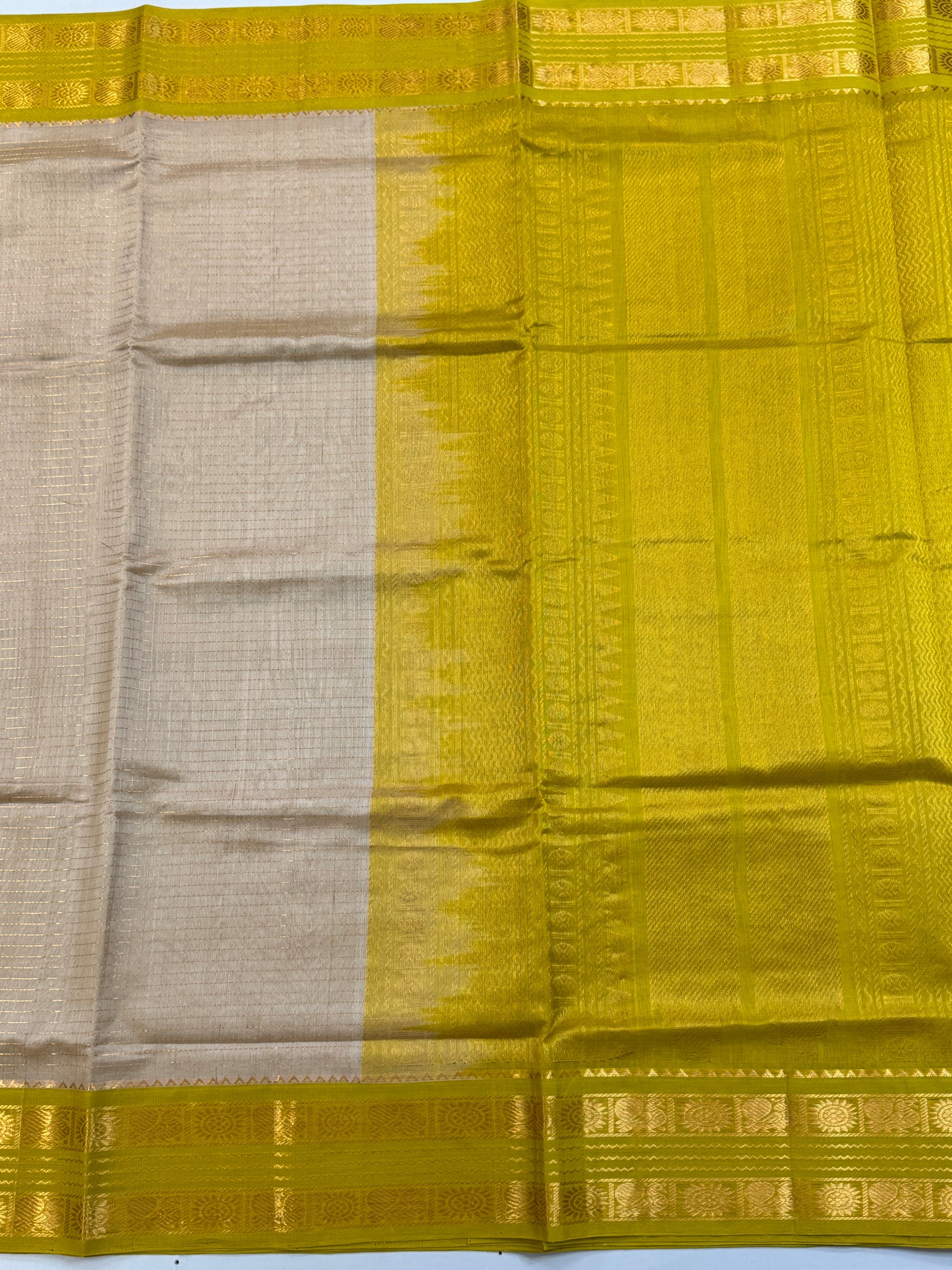 Checks Pure Silk Cotton with Korvai Border