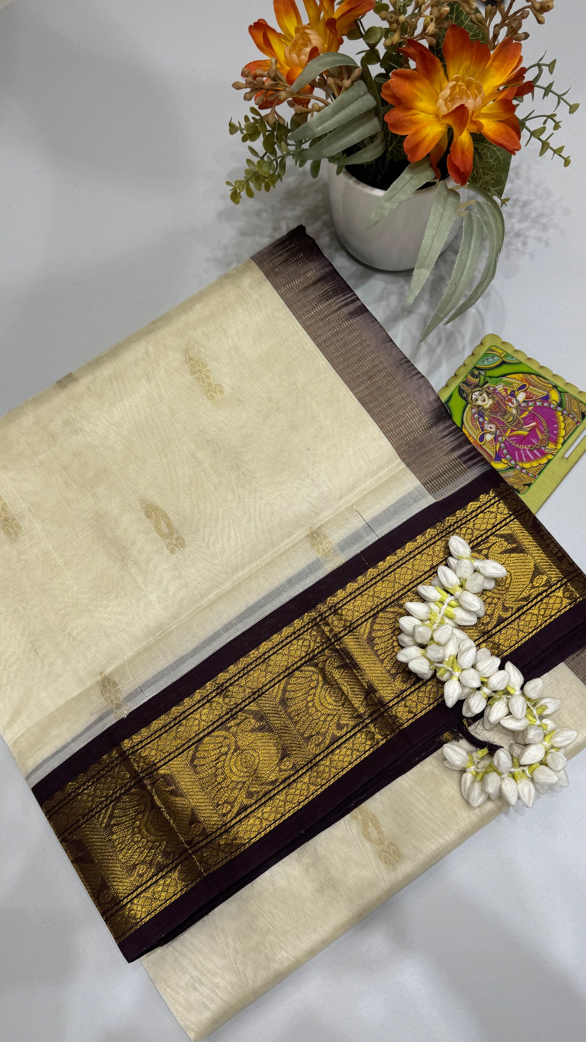 Buttas Pure Silk Cotton Saree