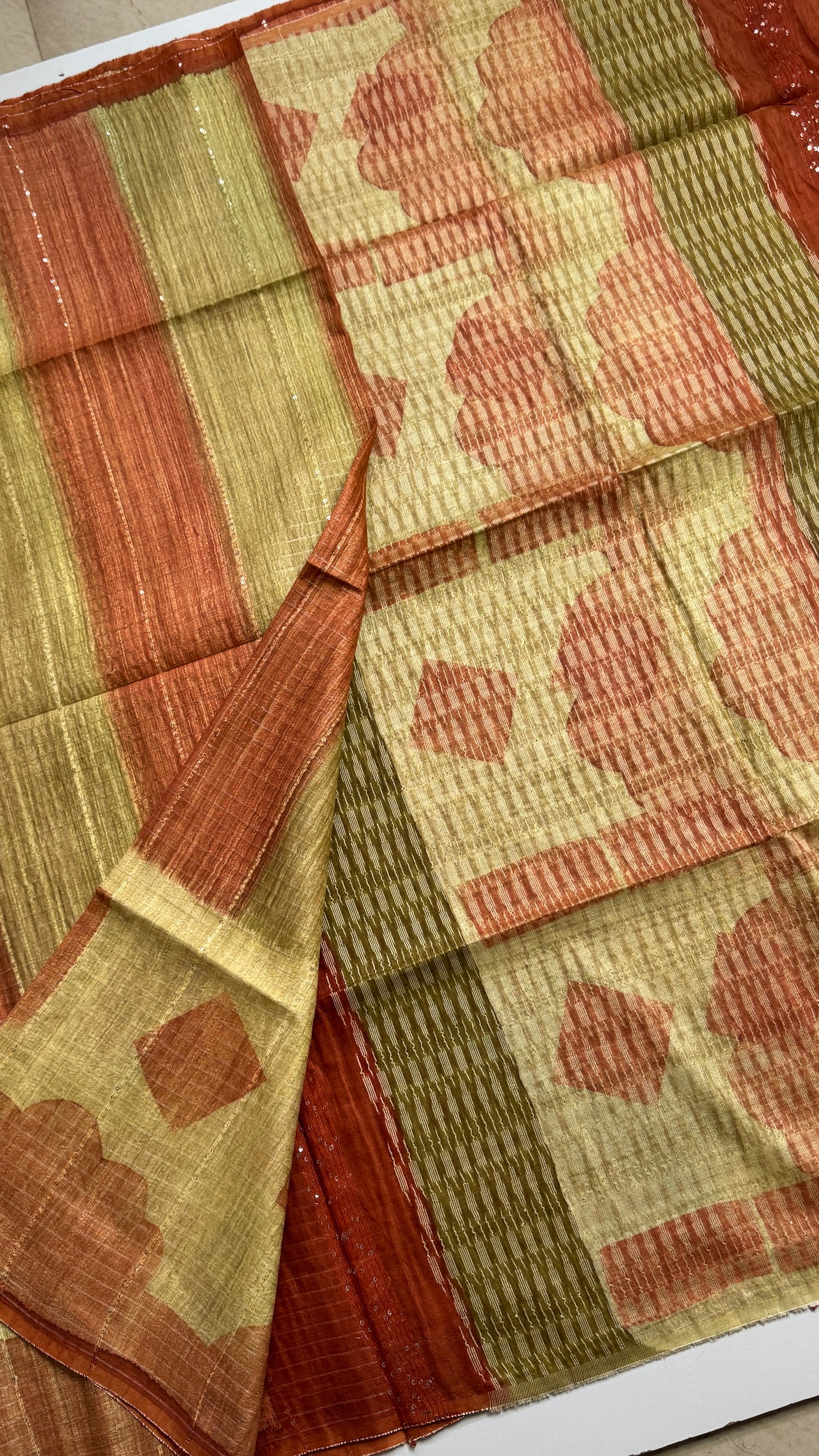 Rangkat Pattern Semi Tussar Saree
