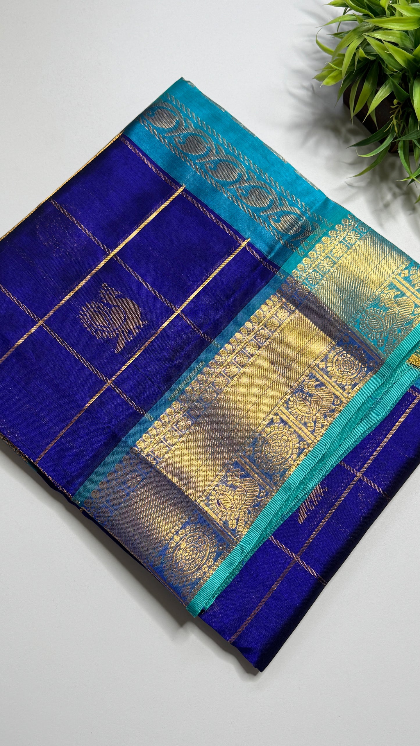 Mayil & Chakram Butta Pure Silk Cotton Saree