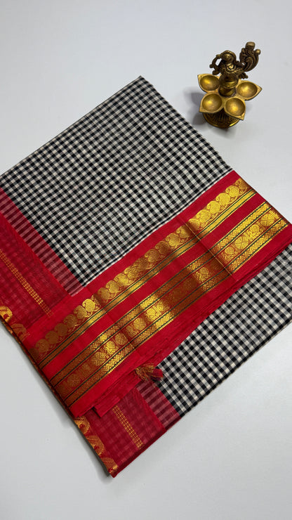 Checks Pure Silk Cotton Saree with Korvai Border