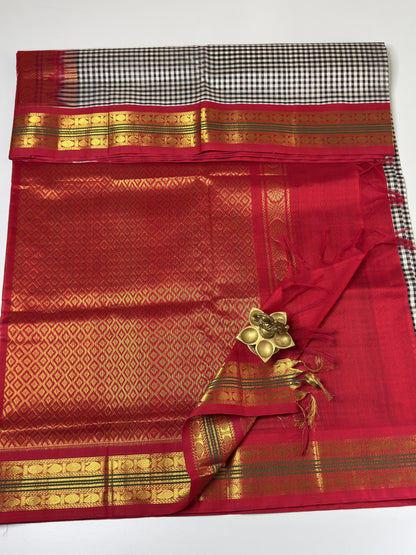 Podi Kattam Checks Silk Cotton Saree
