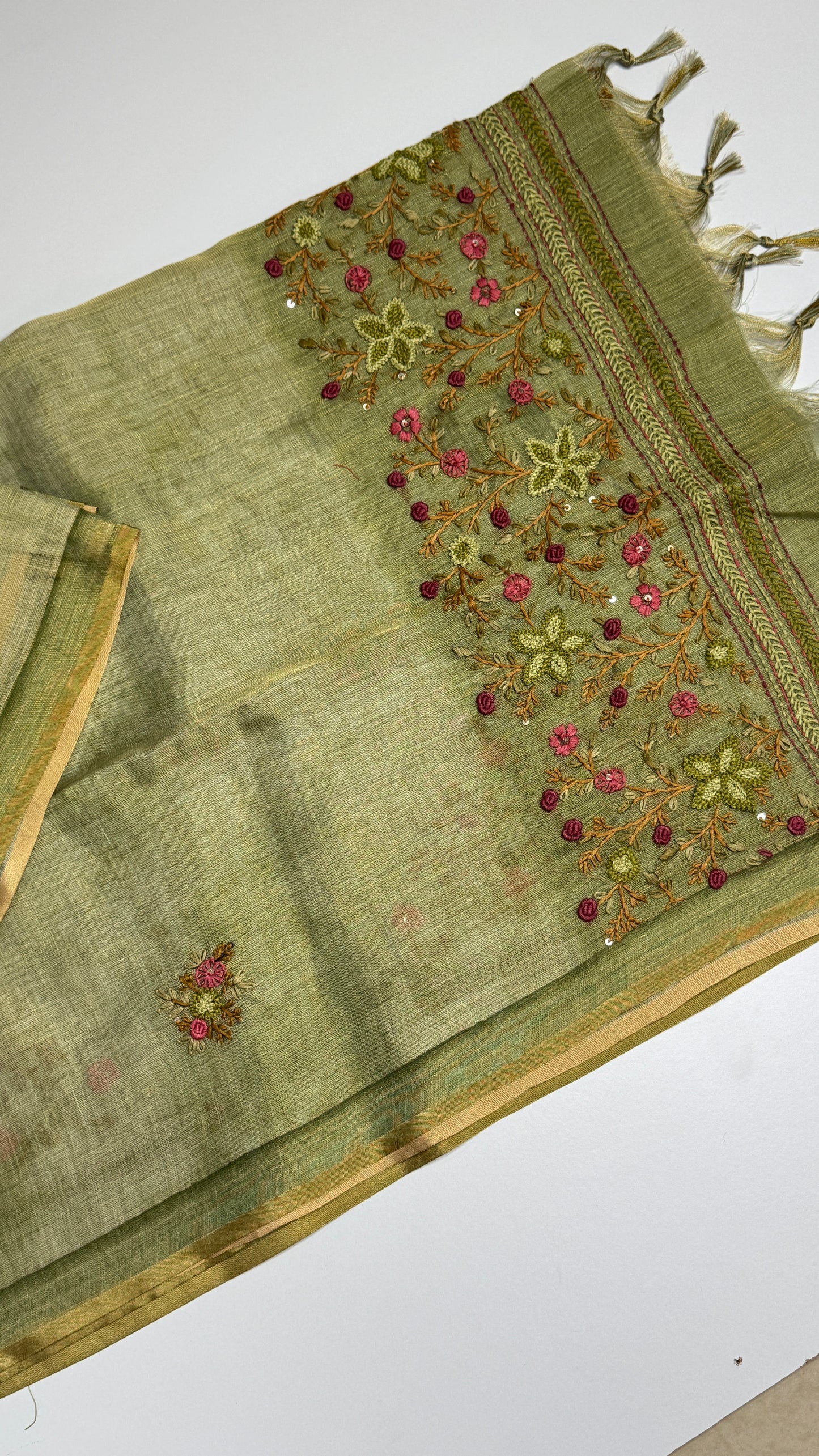 Tissue Linen Saree With Embroidery