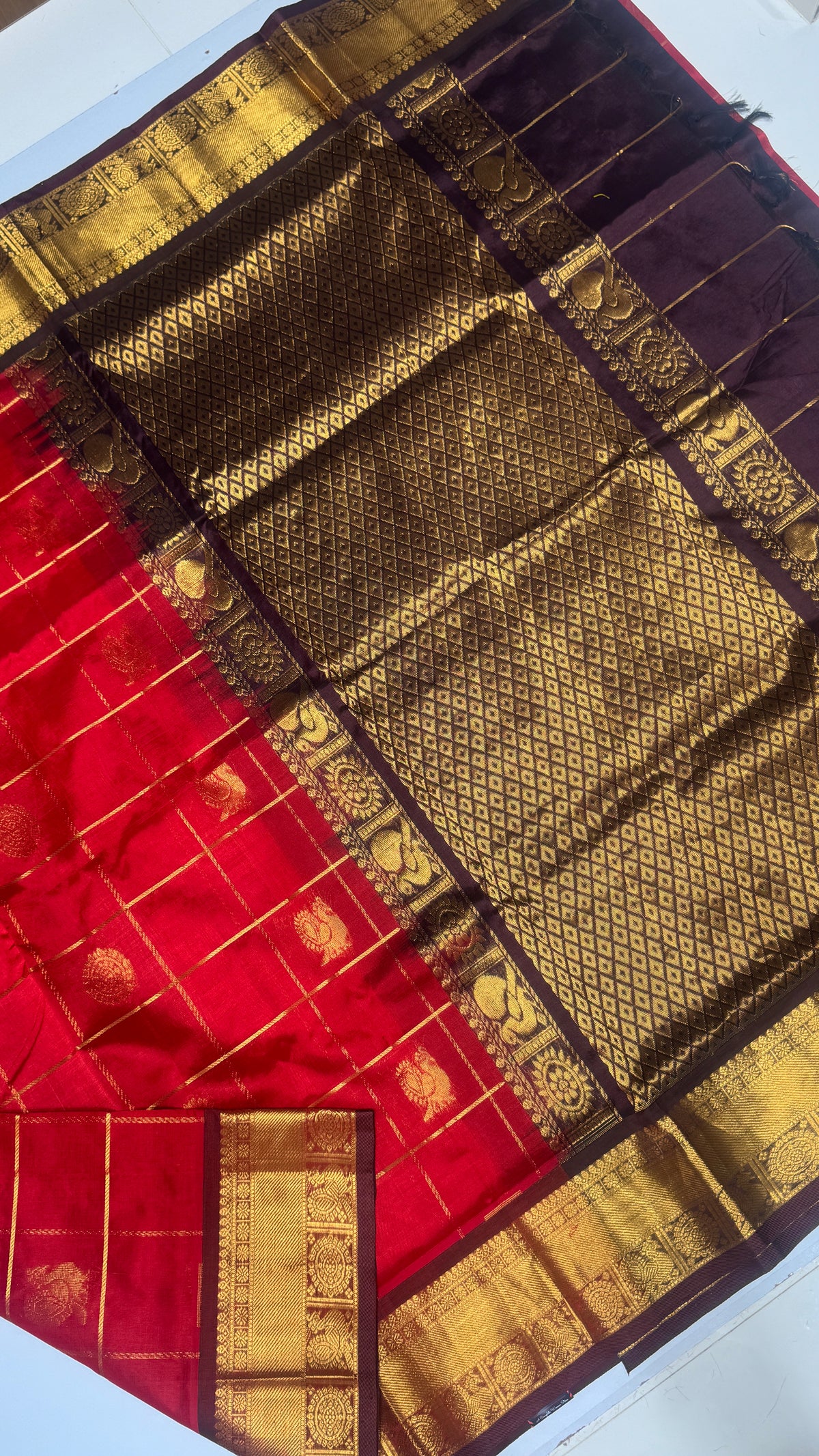 Mayil & Chakram Butta Pure Silk Cotton Saree
