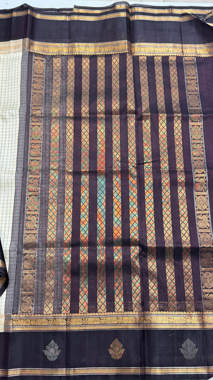 Pure Silk Cotton Saree with Thread Checks