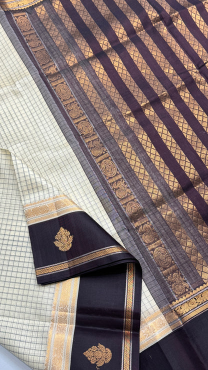 Pure Silk Cotton Saree with Thread Checks