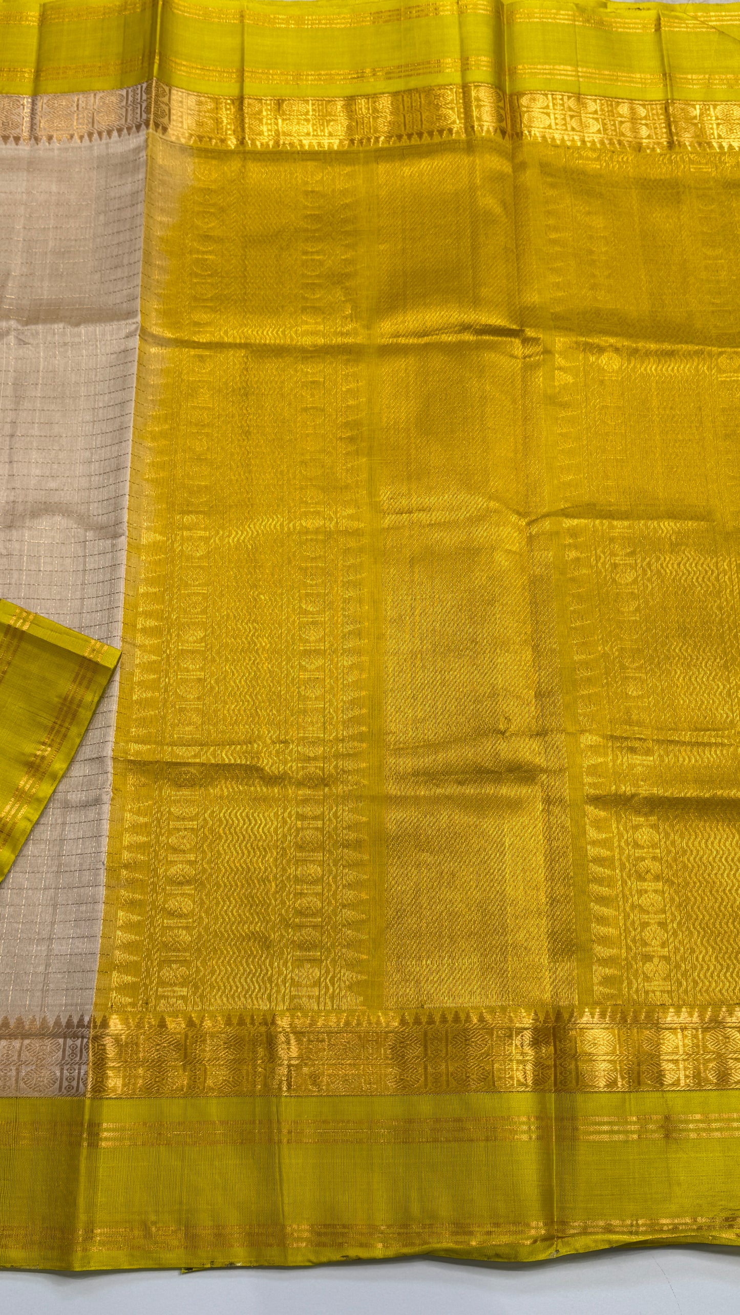Checks Pure Silk Cotton with Korvai Border