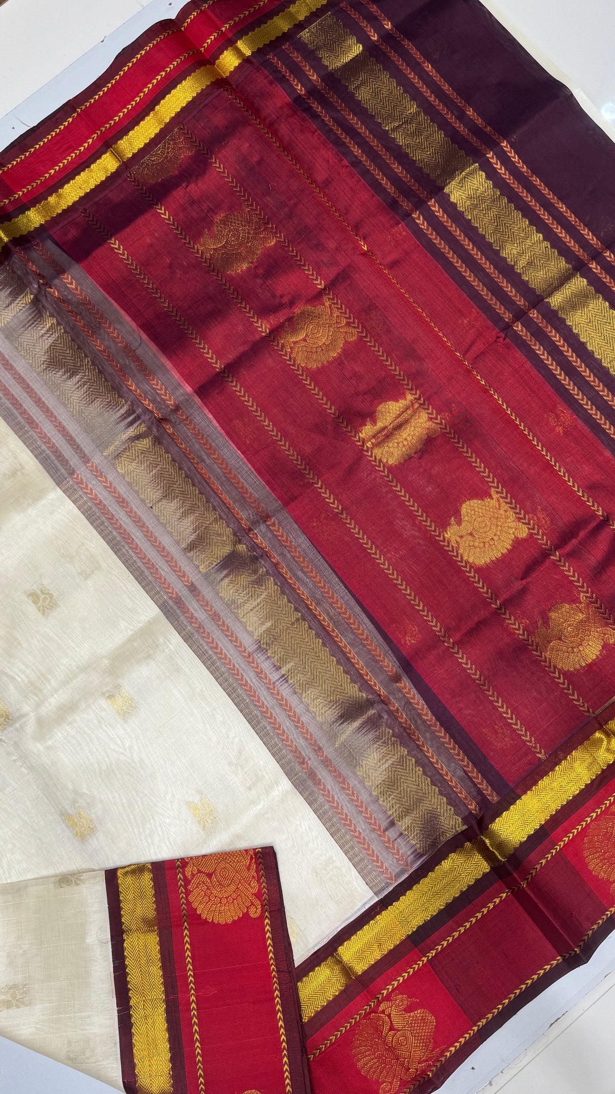 Butta Pure Silk Cotton Saree with Korvai Border