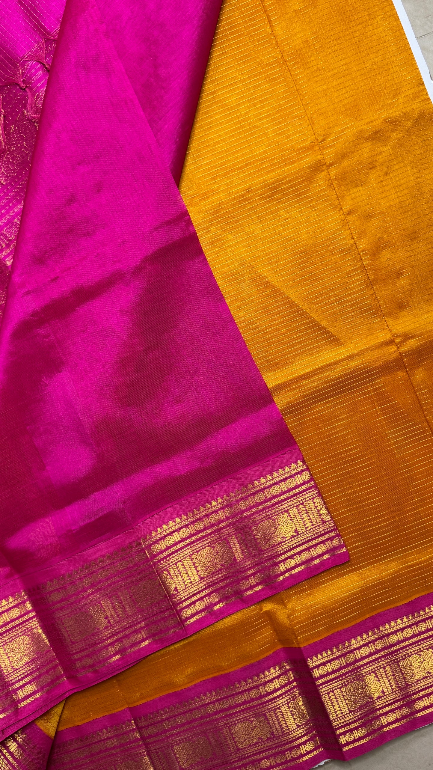 Vairoosi Pure Silk Cotton Saree with Korvai Border